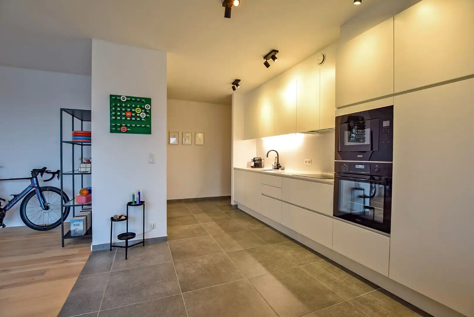 Recent dakappartement met 2 slaapkamers te Oostduinkerke.  foto 9