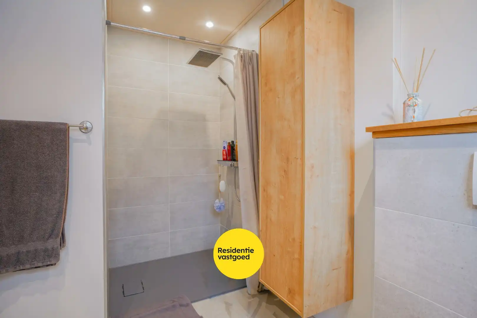 Halfopen bebouwing met 3 slaapkamers, garage en tuin in Sint-Idesbald foto 9