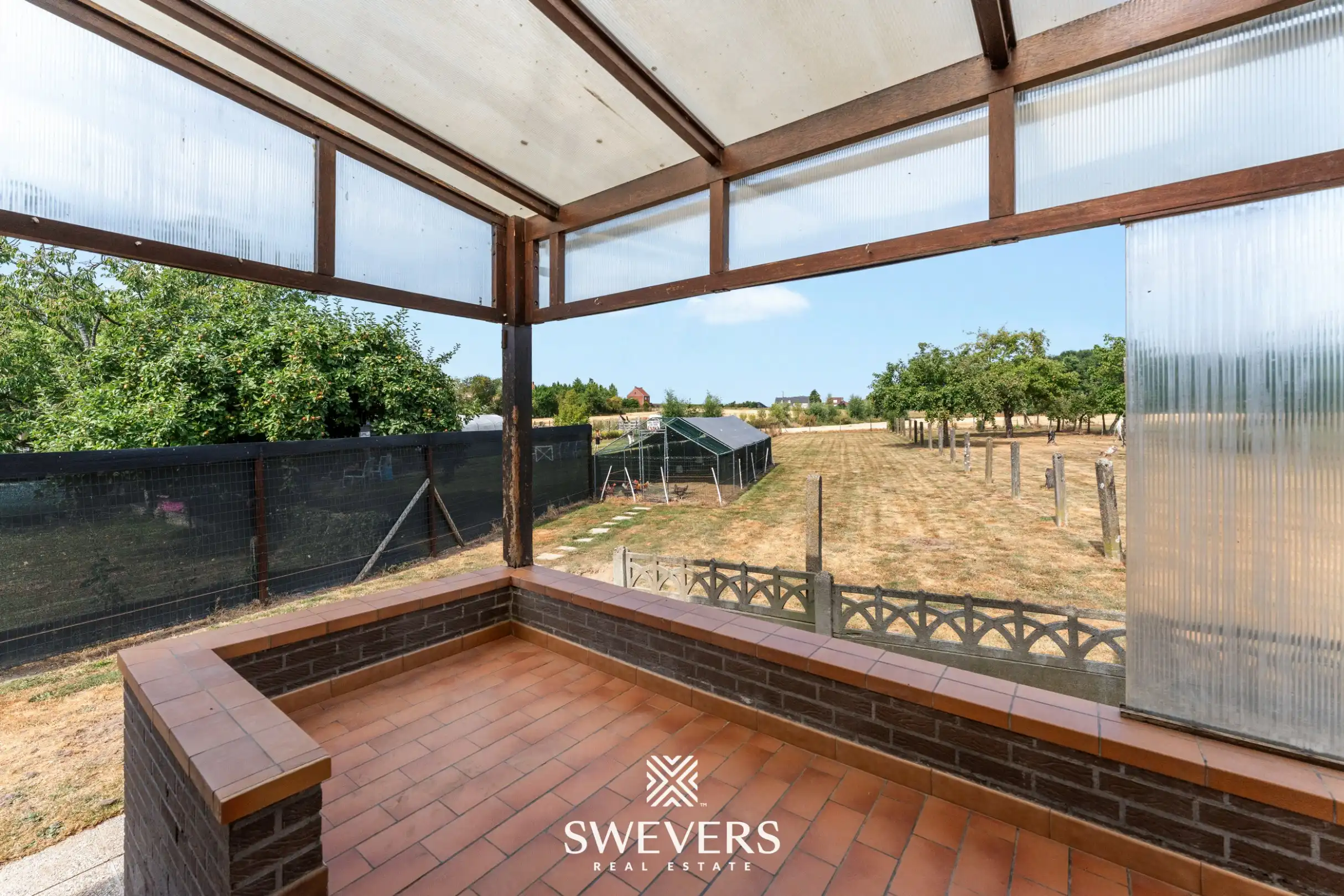 Ruime open bebouwing met 415 m² bewoonbare oppervlakte op 15a 50ca  foto 27