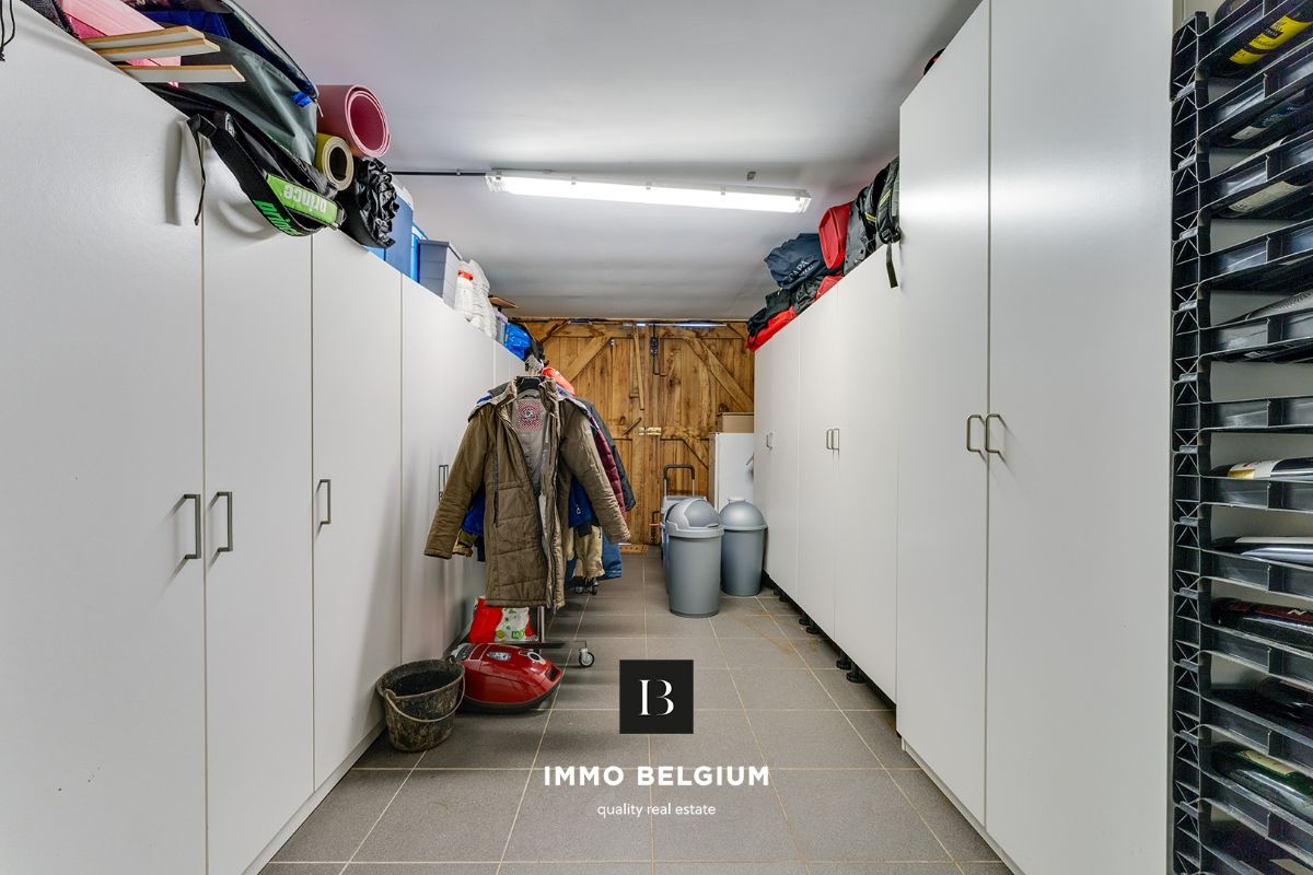 Prachtige exclusieve kangoeroe-villa met bijgebouw foto 18