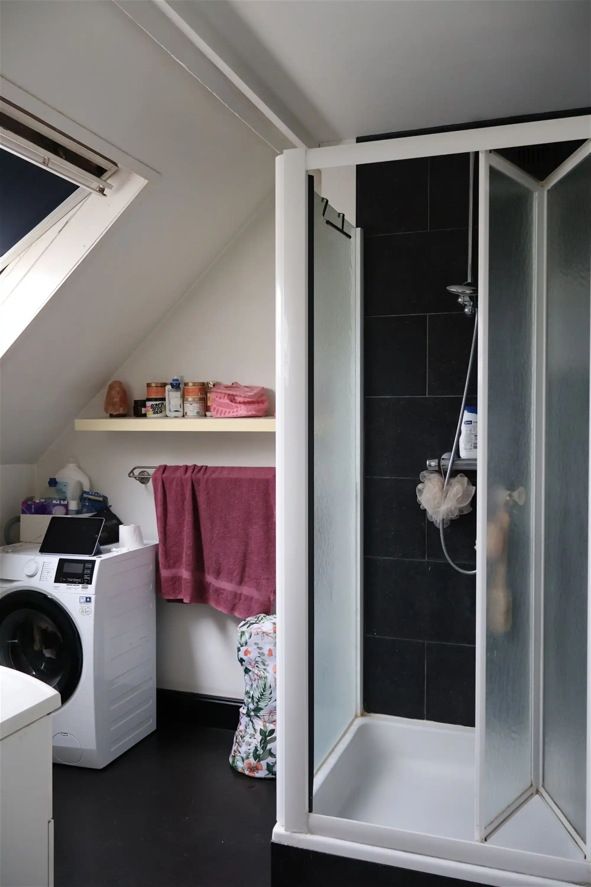 Vergund opbrengsteigendom op A++ locatie! foto 19