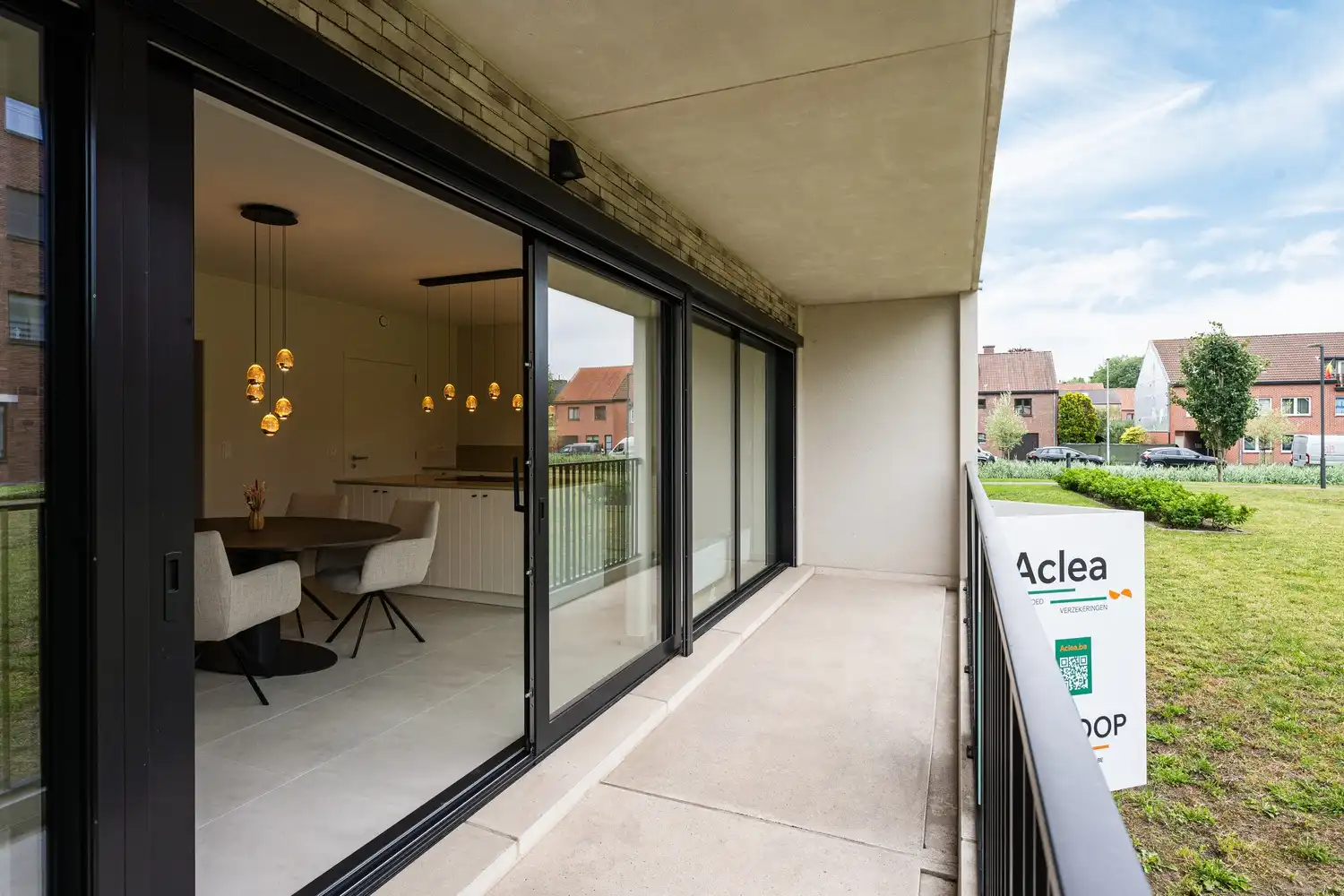 Hoogwaardig afgewerkt appartement met garage en ruim terras foto 3