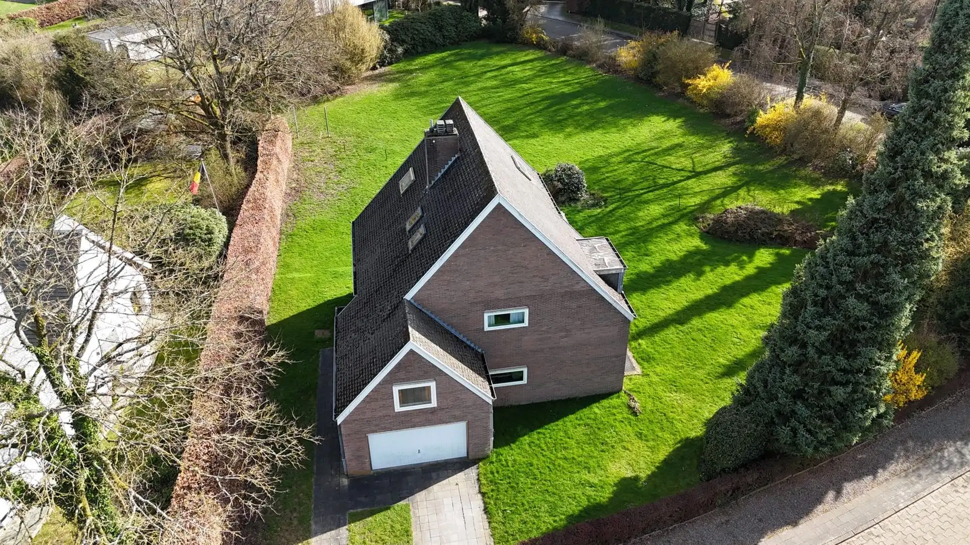 Fantastisch gelegen villa met heel veel lichtinval foto 34