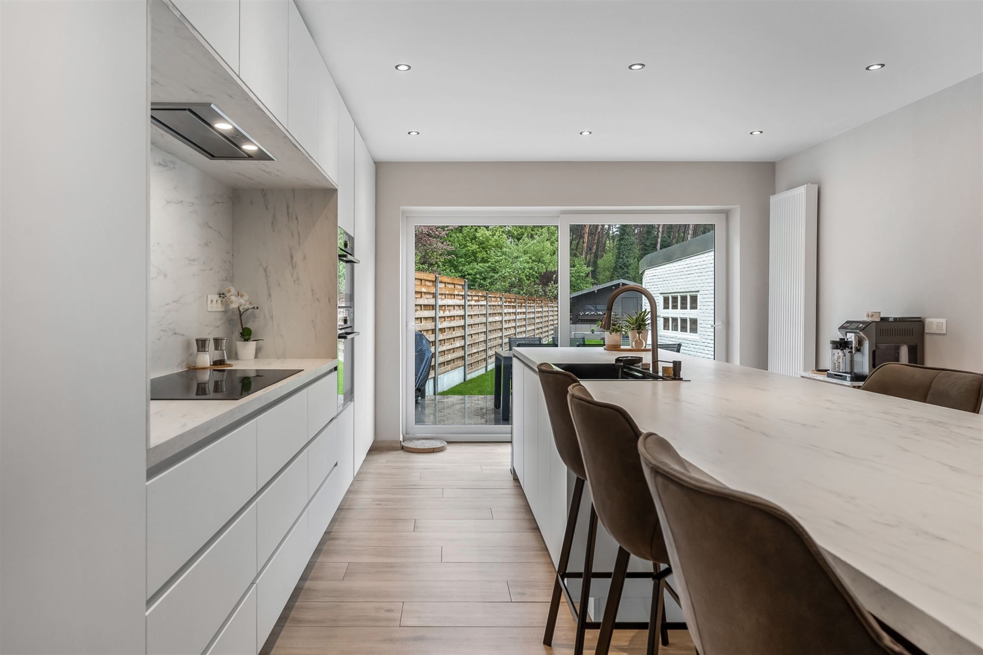 UITERST KNAPPE GERENOVEERDE WONING MET 4 SLAAPKAMERS, ZEER RUSTIG GELEGEN TE PAAL foto 9
