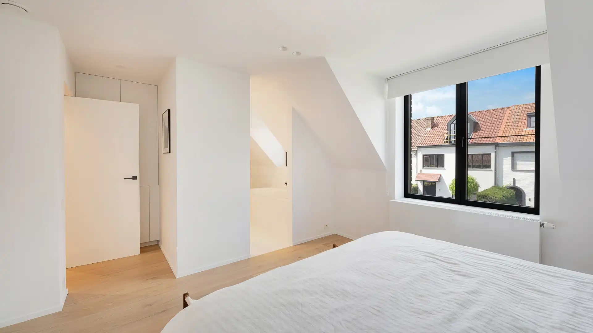 Gerenoveerde woning goed gelegen in het oud Knokke nabij de winkels en de Groentenmarkt. foto 22