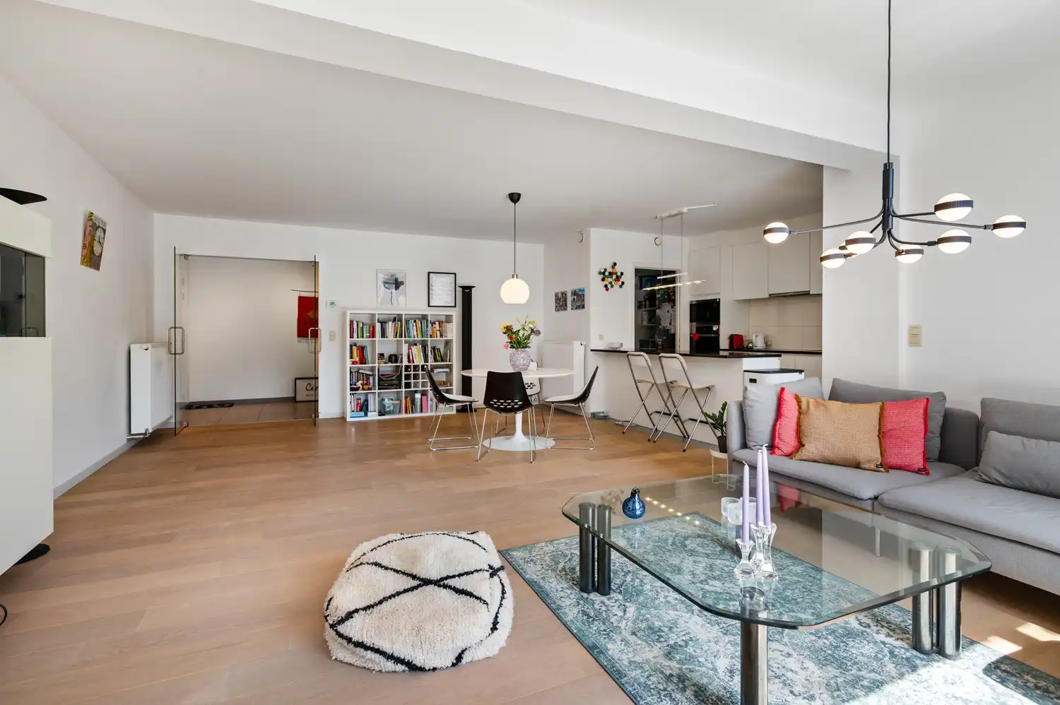 Instapklaar gelijkvloers appartement met 3 SLPK en een ruim tuin/terras in Antwerpen! foto 4