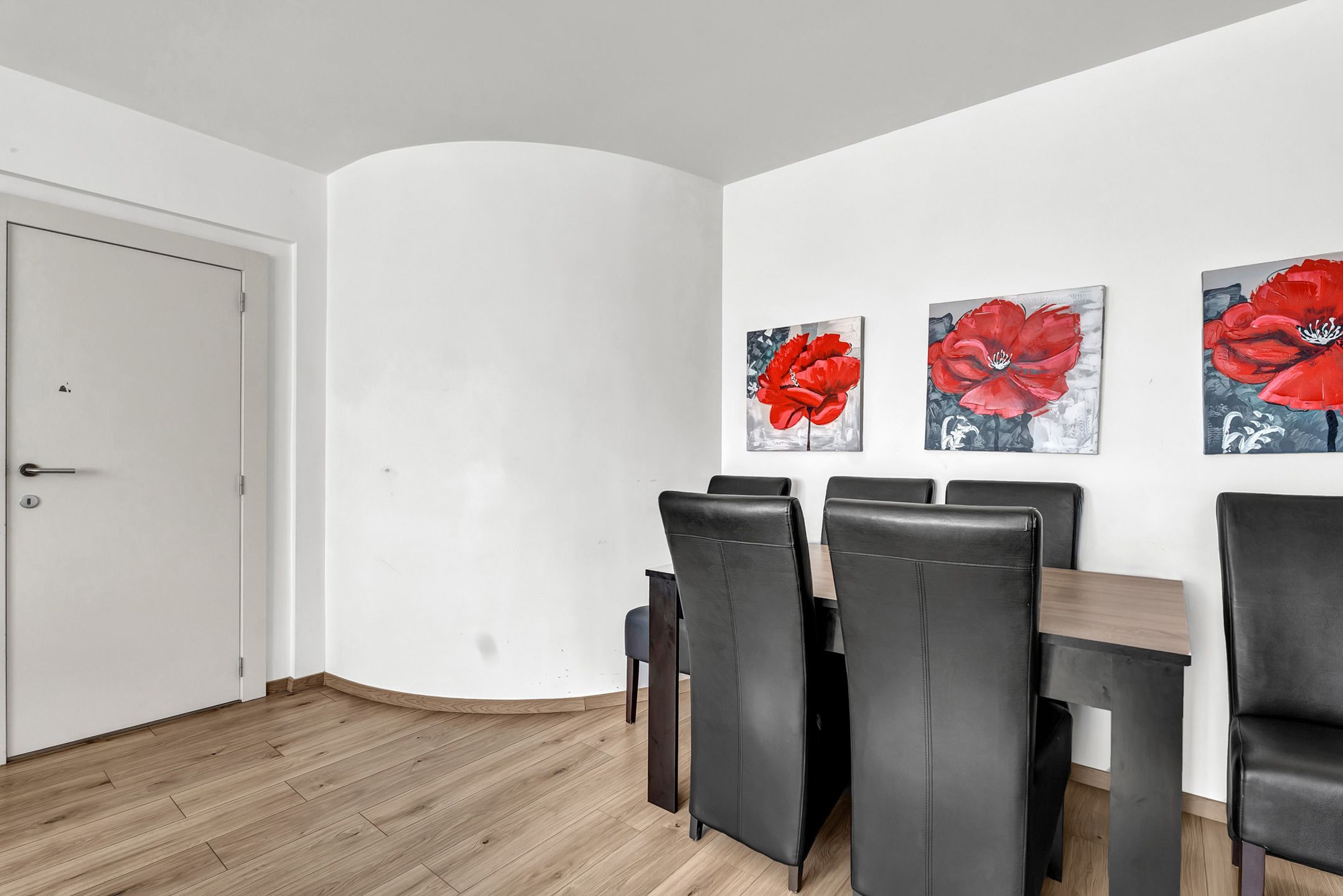 Instapklaar appartement in Sint-Agahta-Berchem! foto 5