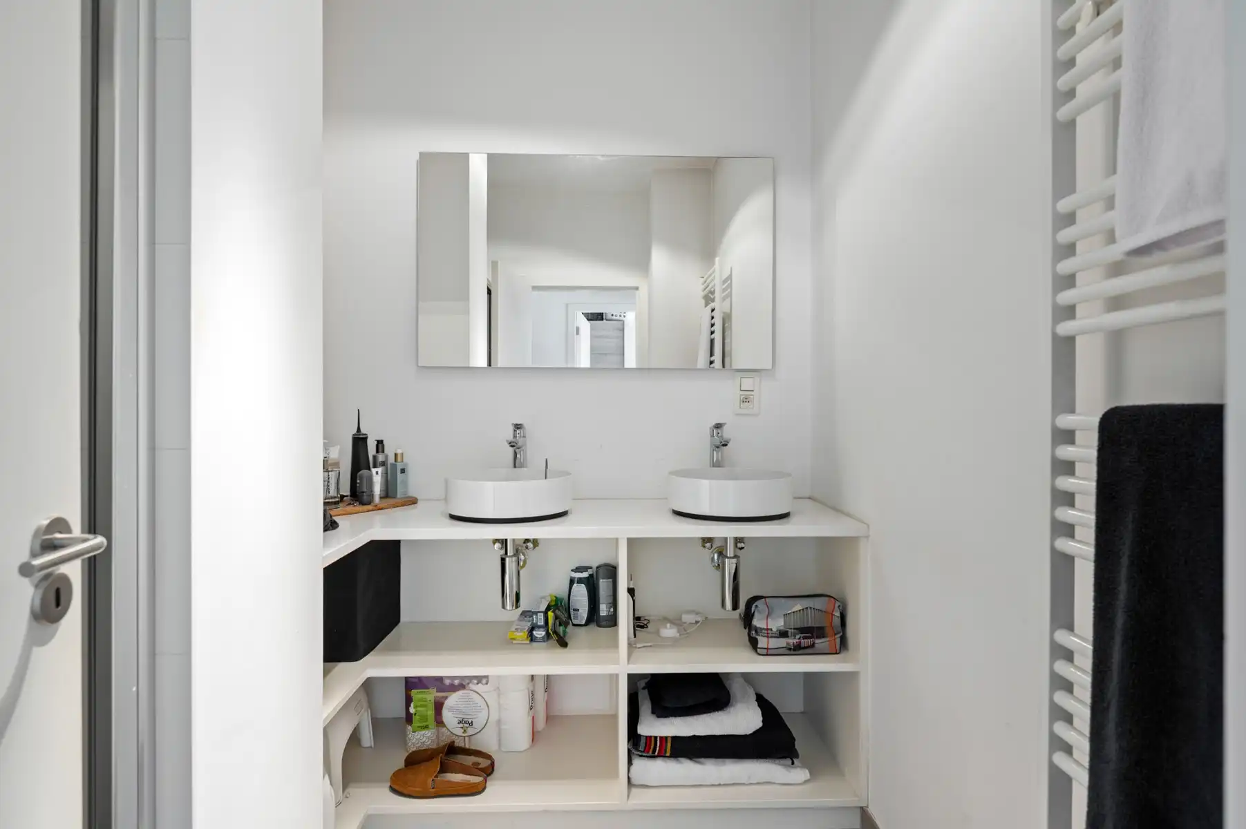 IN OPTIE !! Instapklaar appartement in hartje Wilrijk foto 14