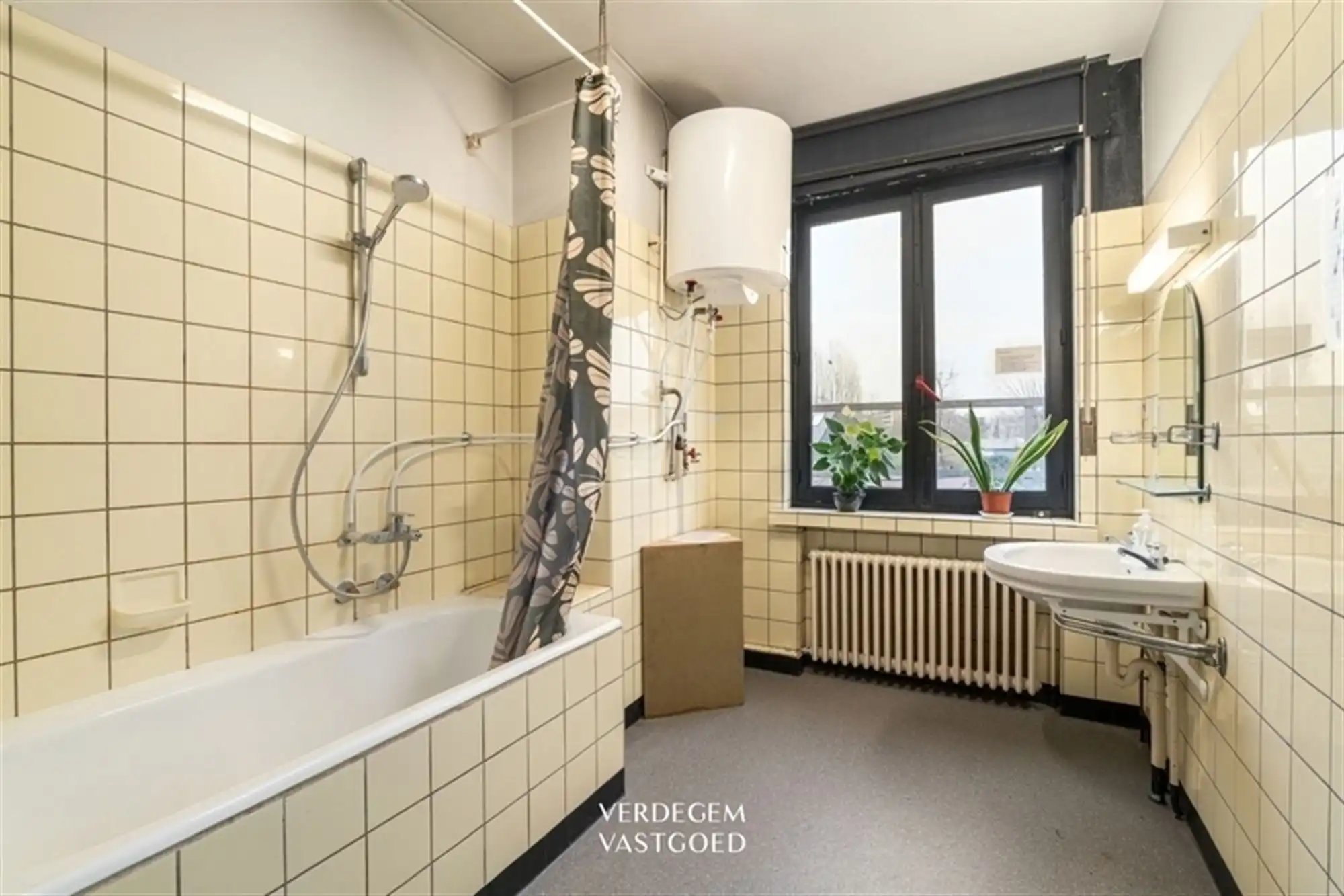 Architecturale studentenwoning met 8 entiteiten, garage en prachtige tuin foto 22