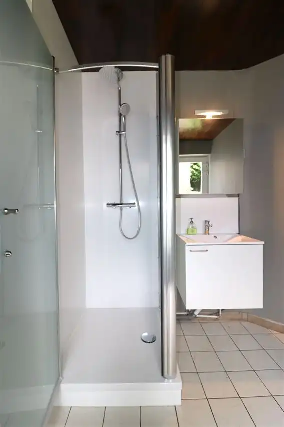 Gelijkvloers app. met tuin te midden van centrum foto 19