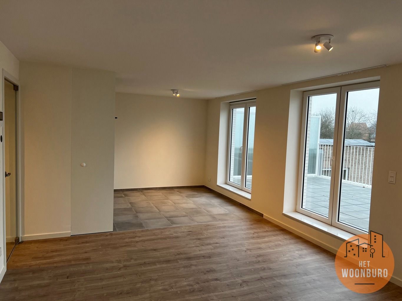 Ruime nieuwbouw duplex met 2 slpks, terras en staanplaats foto 15