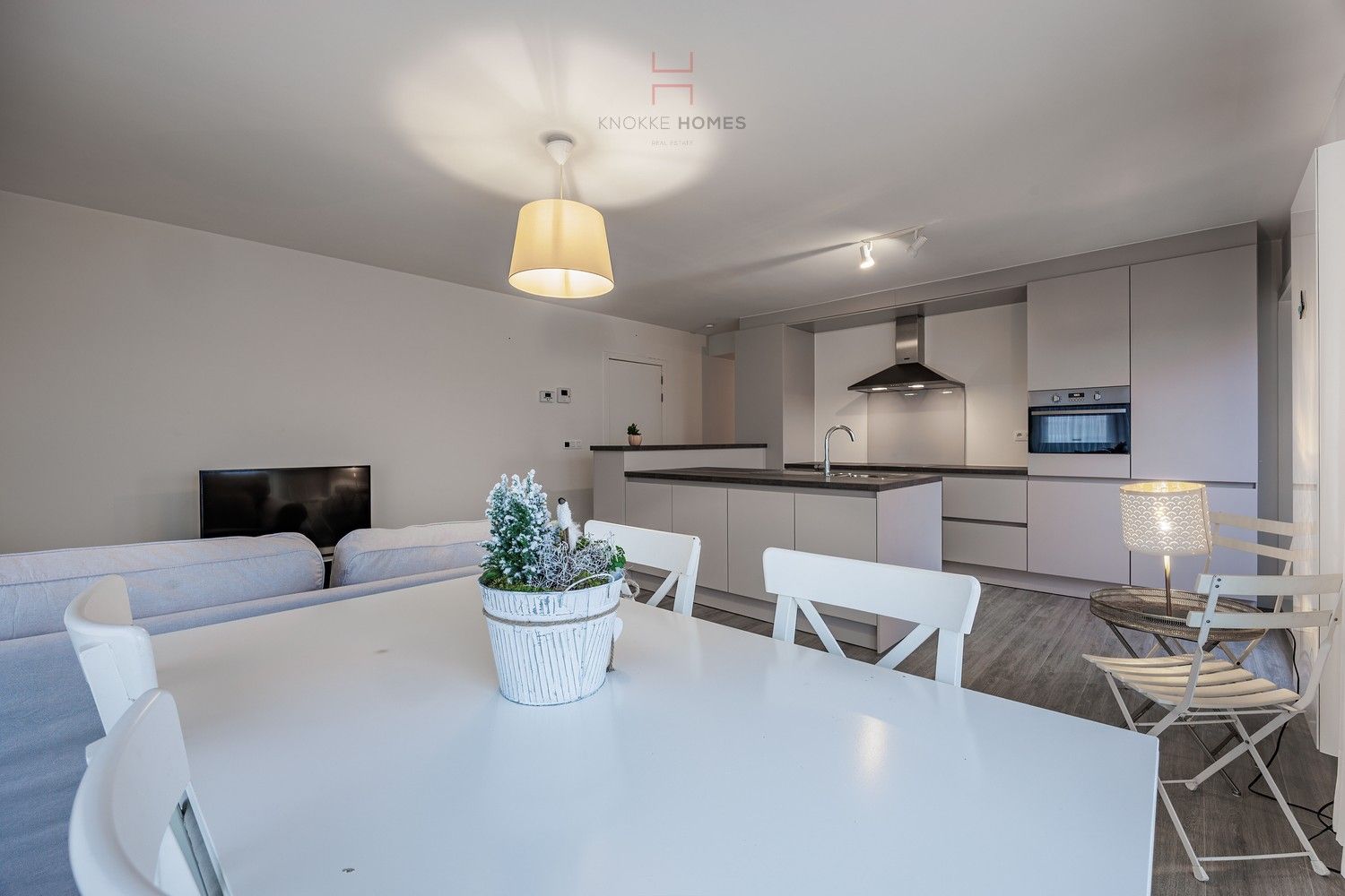 Prachtig volledig gerenoveerd 2-kamer hoekappartement in Heist-aan-Zee foto 4