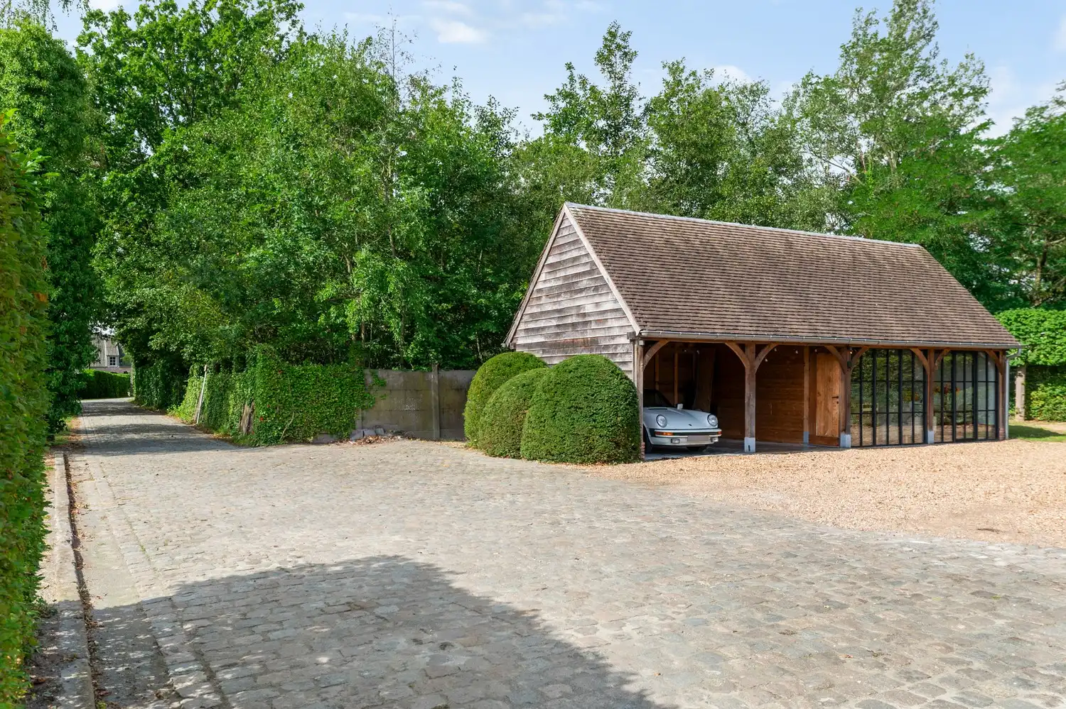 Gerenoveerde villa met bijgebouw en vijver op een perceel van 1,8 ha te Putte foto 34