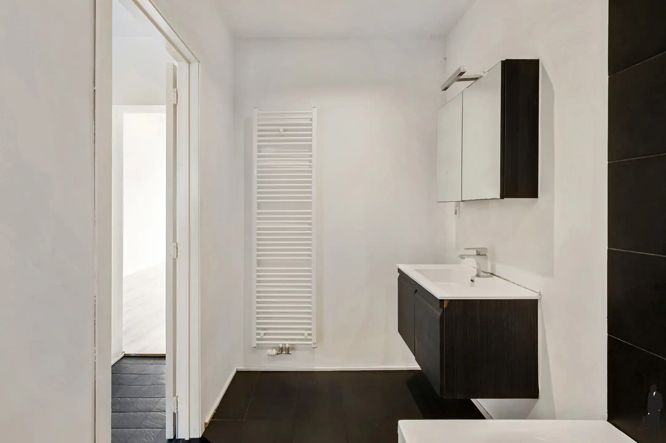 Instapklaar 1-slaapkamer appartement op centrale locatie! foto 5