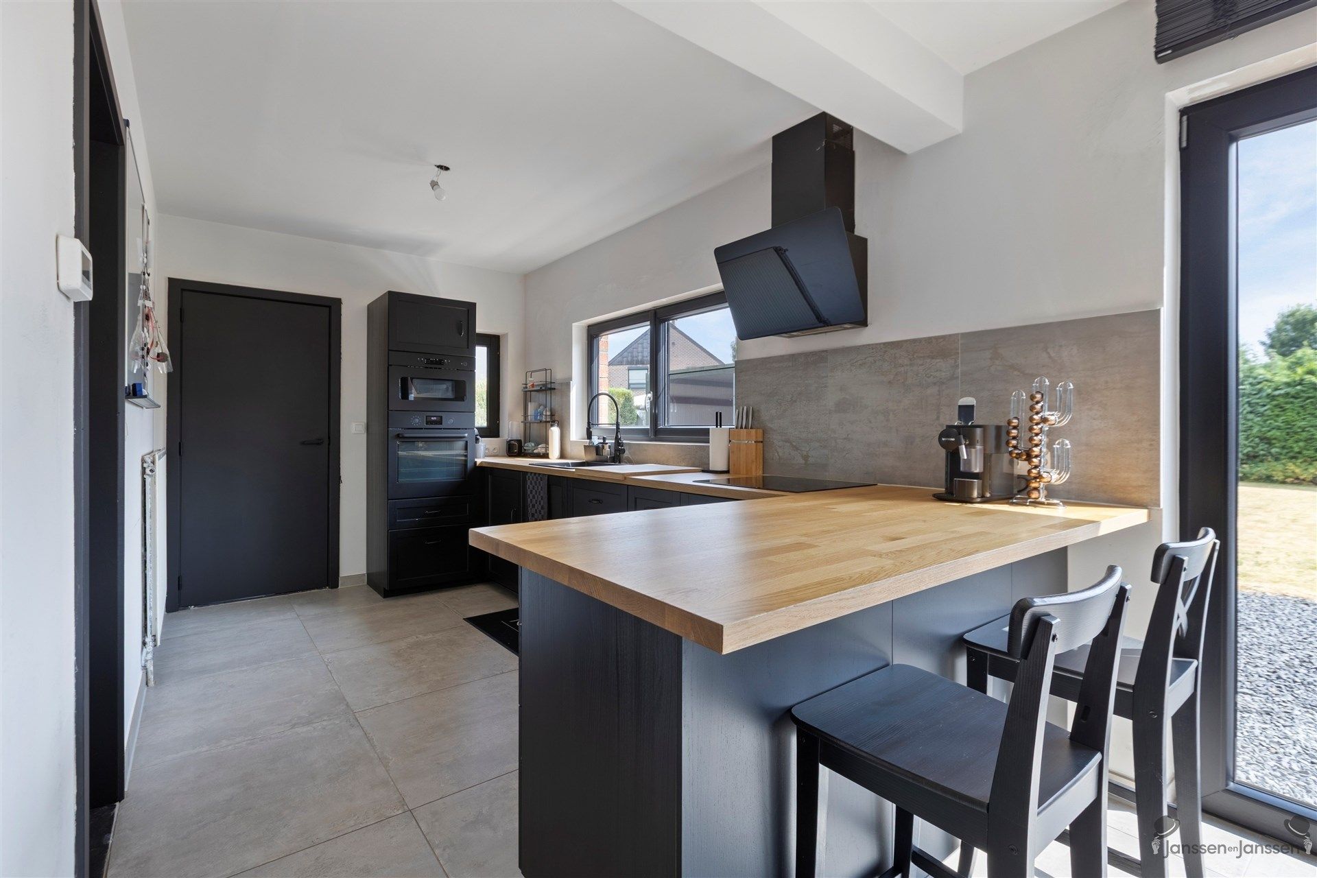 Instapklaar wonen met zonnige tuin in Hechtel-Eksel foto 5