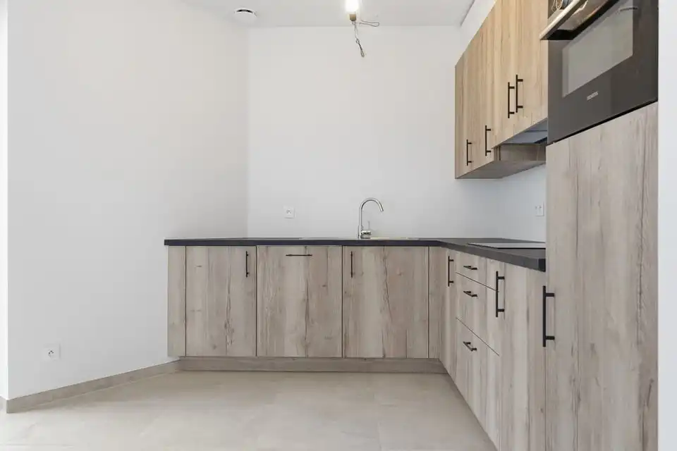 NIEUWBOUWAPPARTEMENT MET 2 SLKS TE HUUR IN SINT-TRUIDEN foto 15