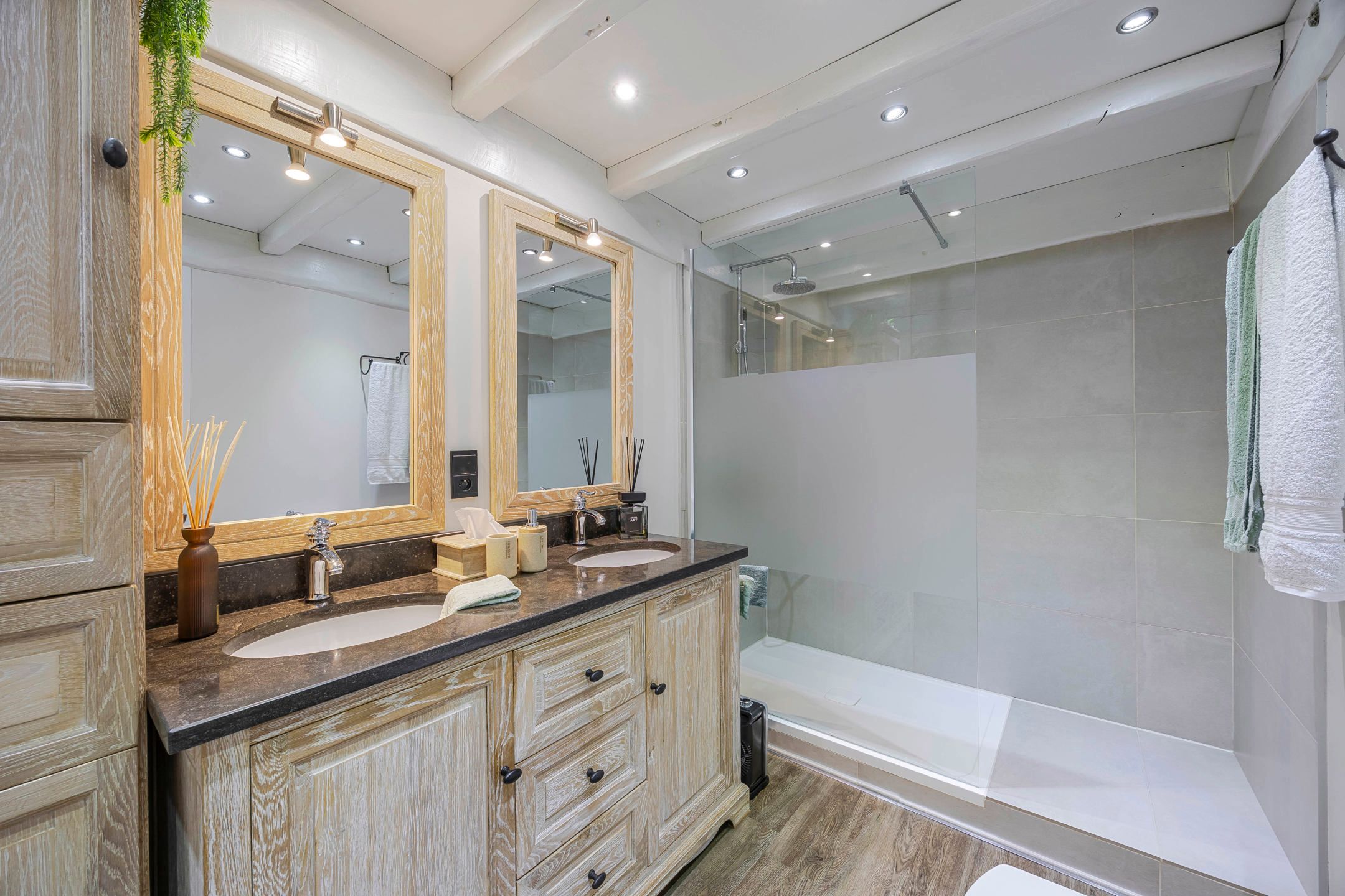 Instapklare rijwoning op uitstekende locatie foto 19