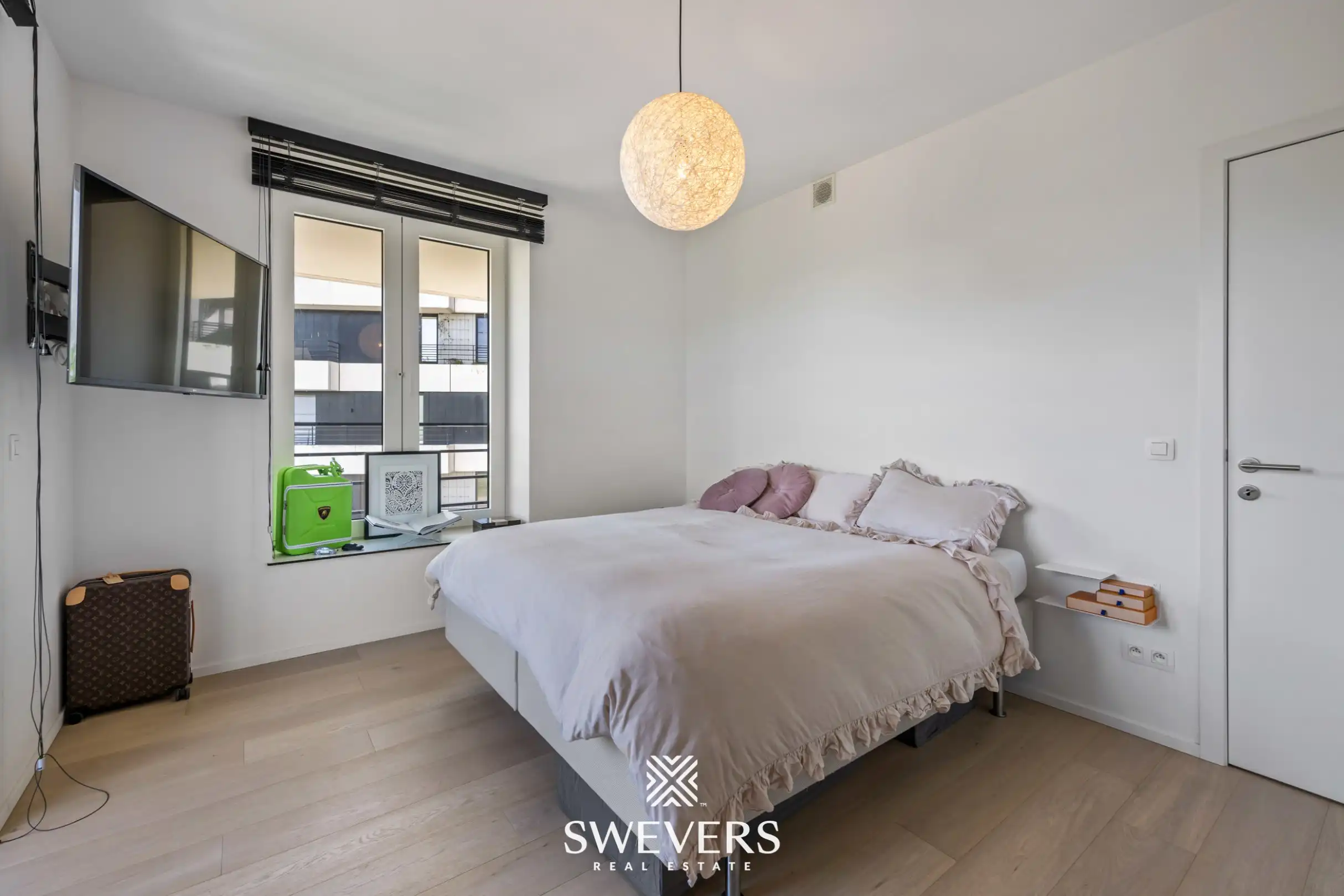 Luxueus appartement met zicht op het kanaal en ruim terras op zuidzicht in Hasselt foto 14