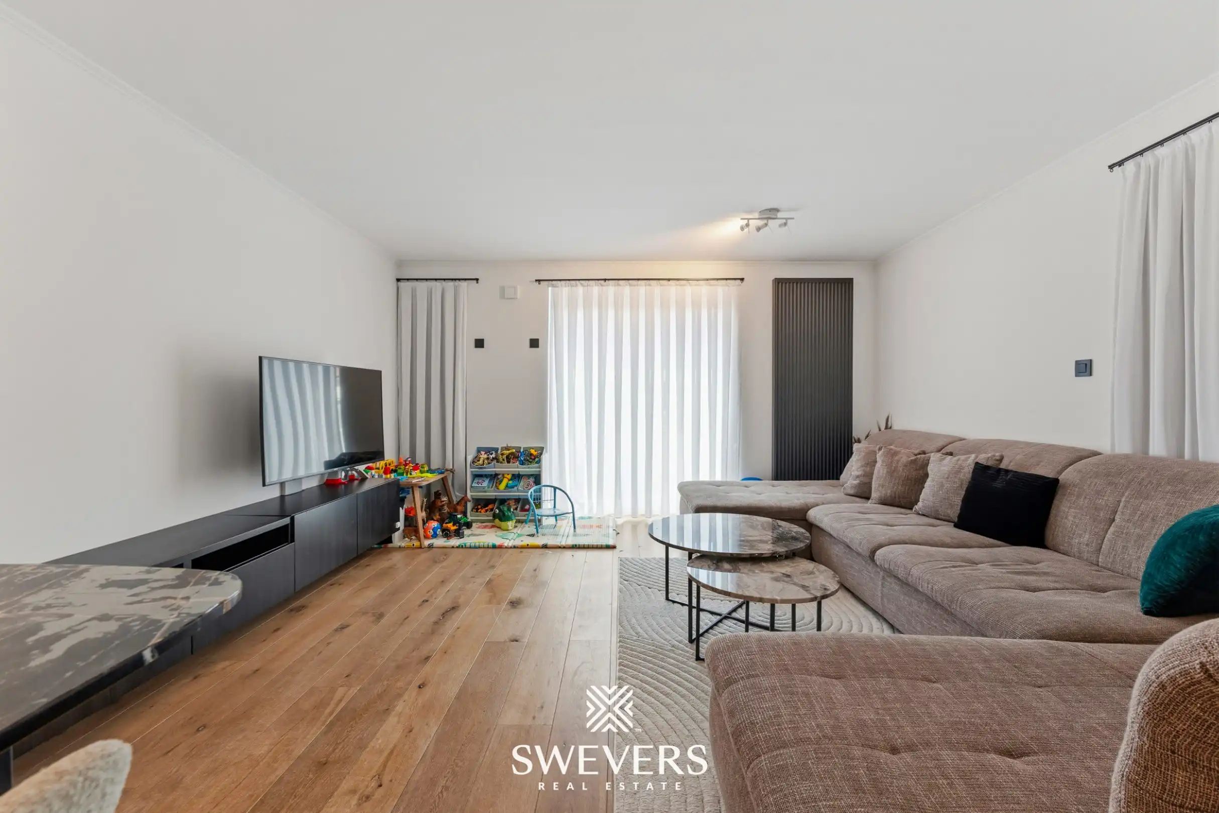 Instapklaar gerenoveerd appartement met 3 slaapkamers en een garage in centrum Houthalen foto 4