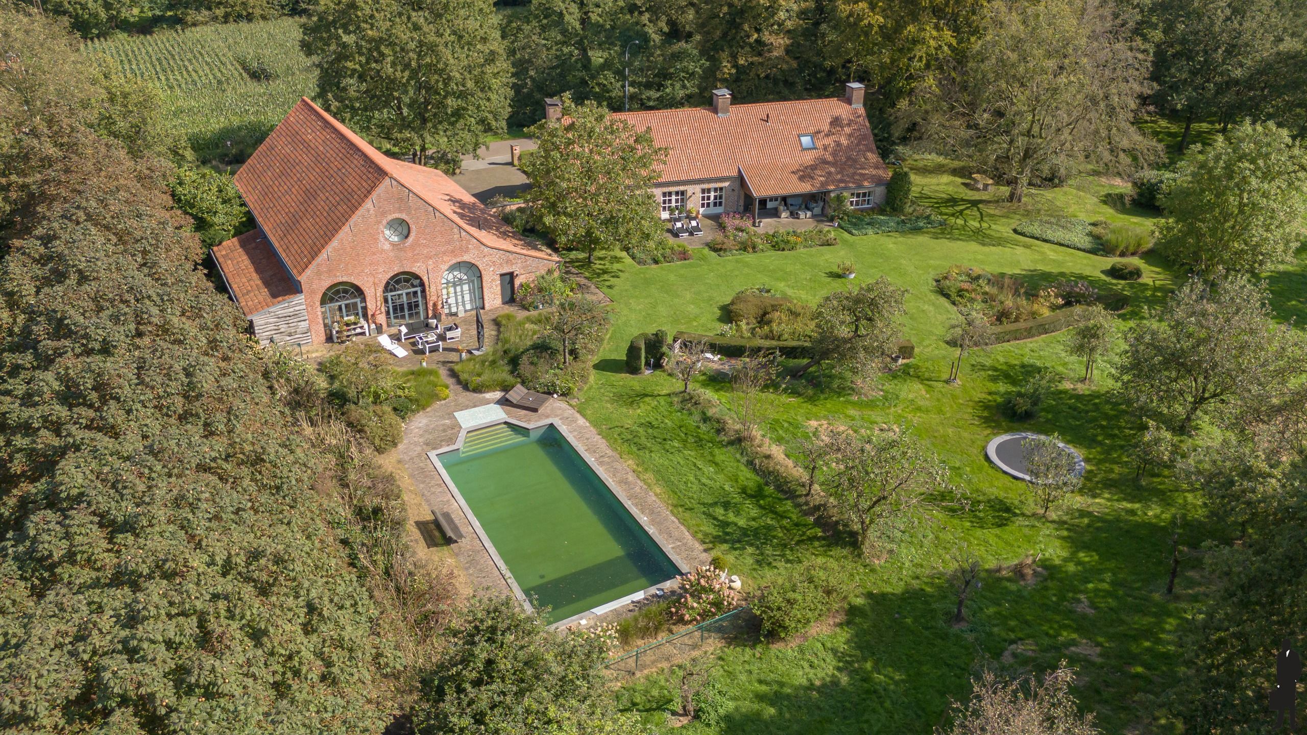 Schitterend landgoed op 25.000m² met boerderij en bijgebouw  foto 2