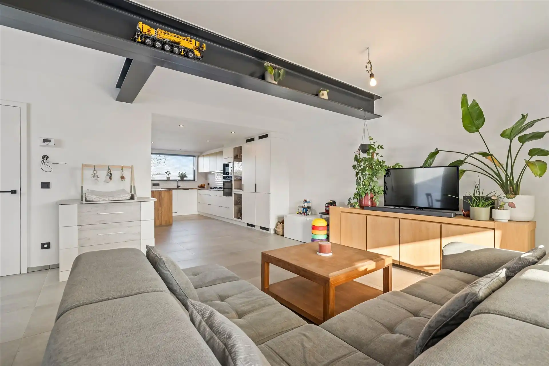 Instapklare HOB met hoogenergetisch comfort in Sint-Niklaas foto {{pictureIndex}}