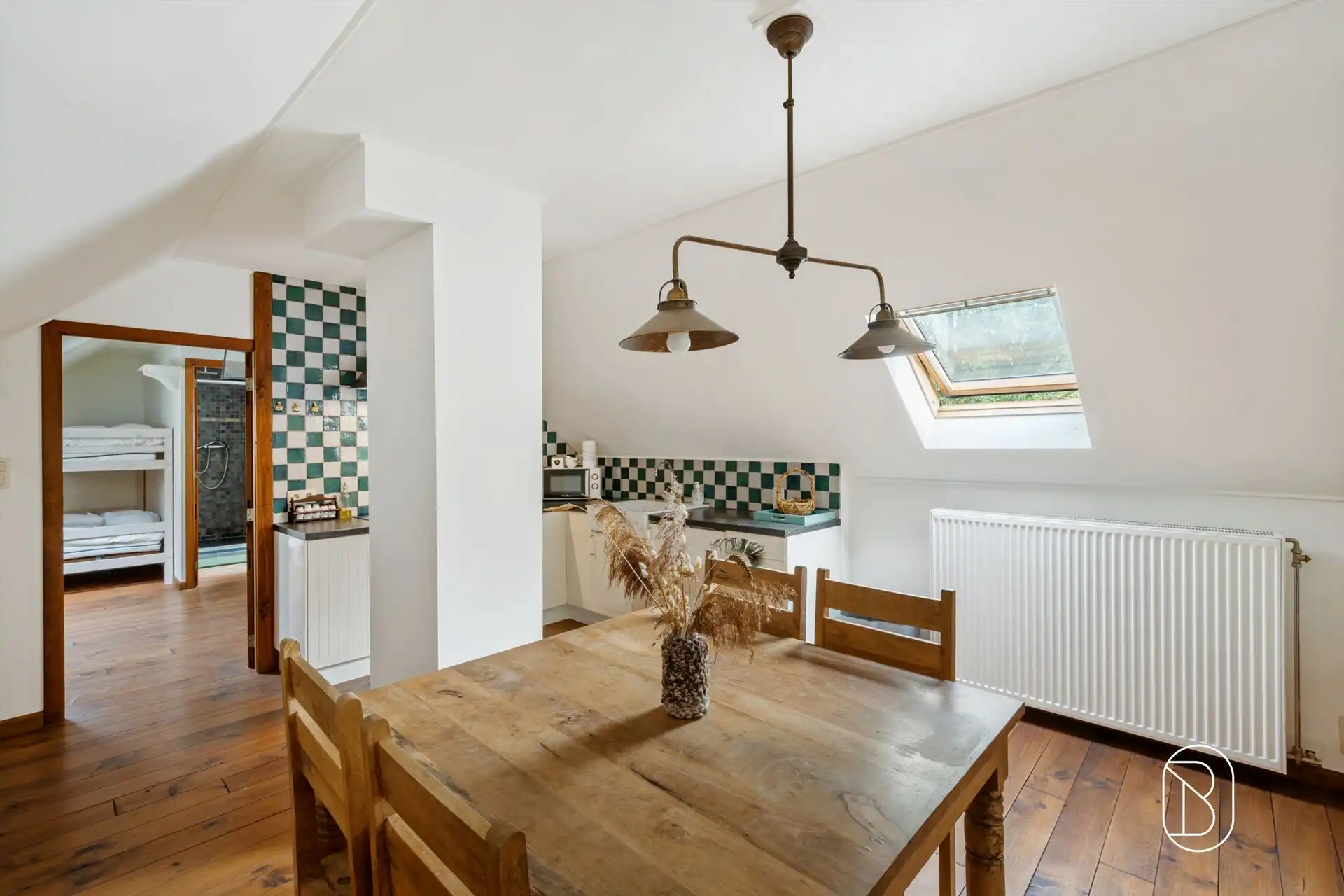 Charmante woning met gîte en prachtige tuin! foto 13