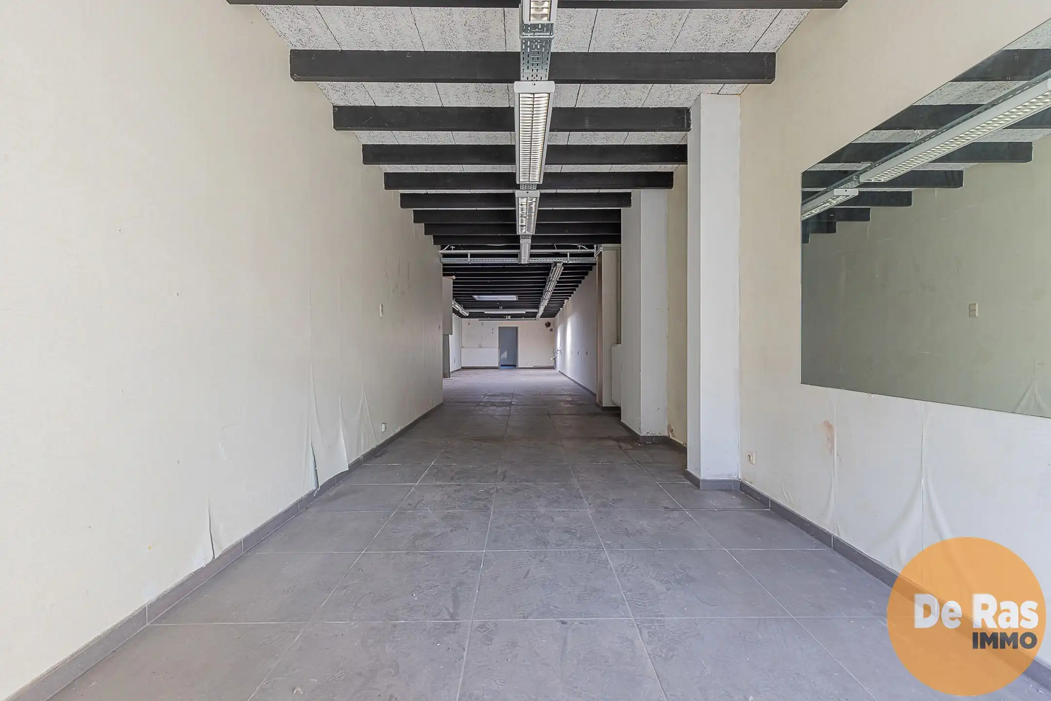 DENDERMONDE - Handelsruimte met ruime tuin en appartement foto 6