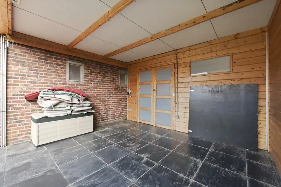 Instapklare gezinswoning met 3 slaapkamers en ruime tuin en garage in Tongeren foto 37