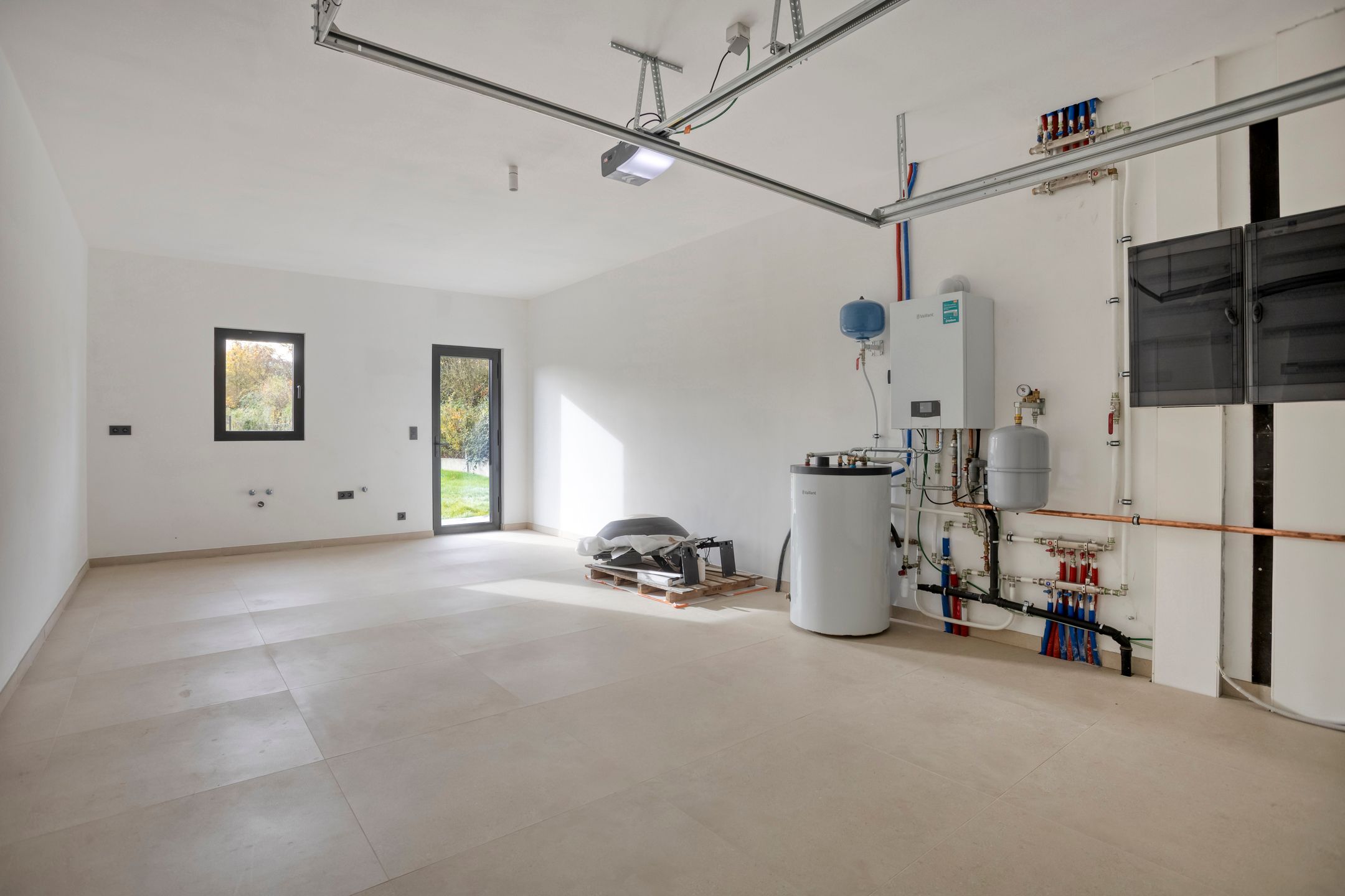 Moderne, energiezuinige woning met luxe afwerking foto 21
