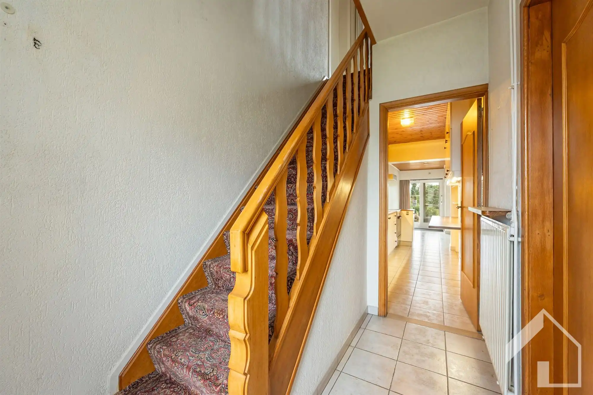 Open bebouwing met 4 slaapkamers! foto 2