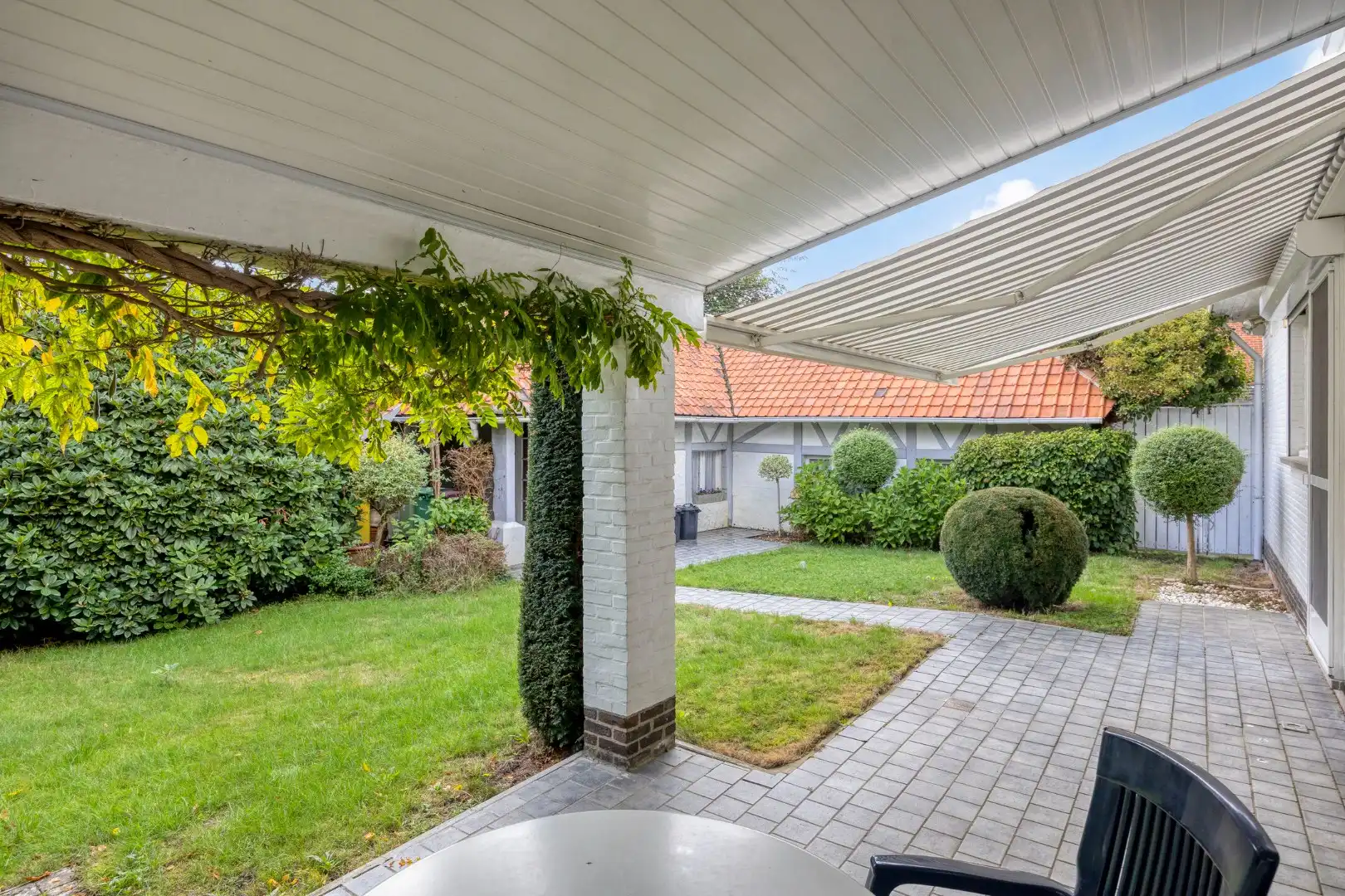 Charmante woning met 4 slpks gelegen op wandelafstand van het centrum !  foto 24