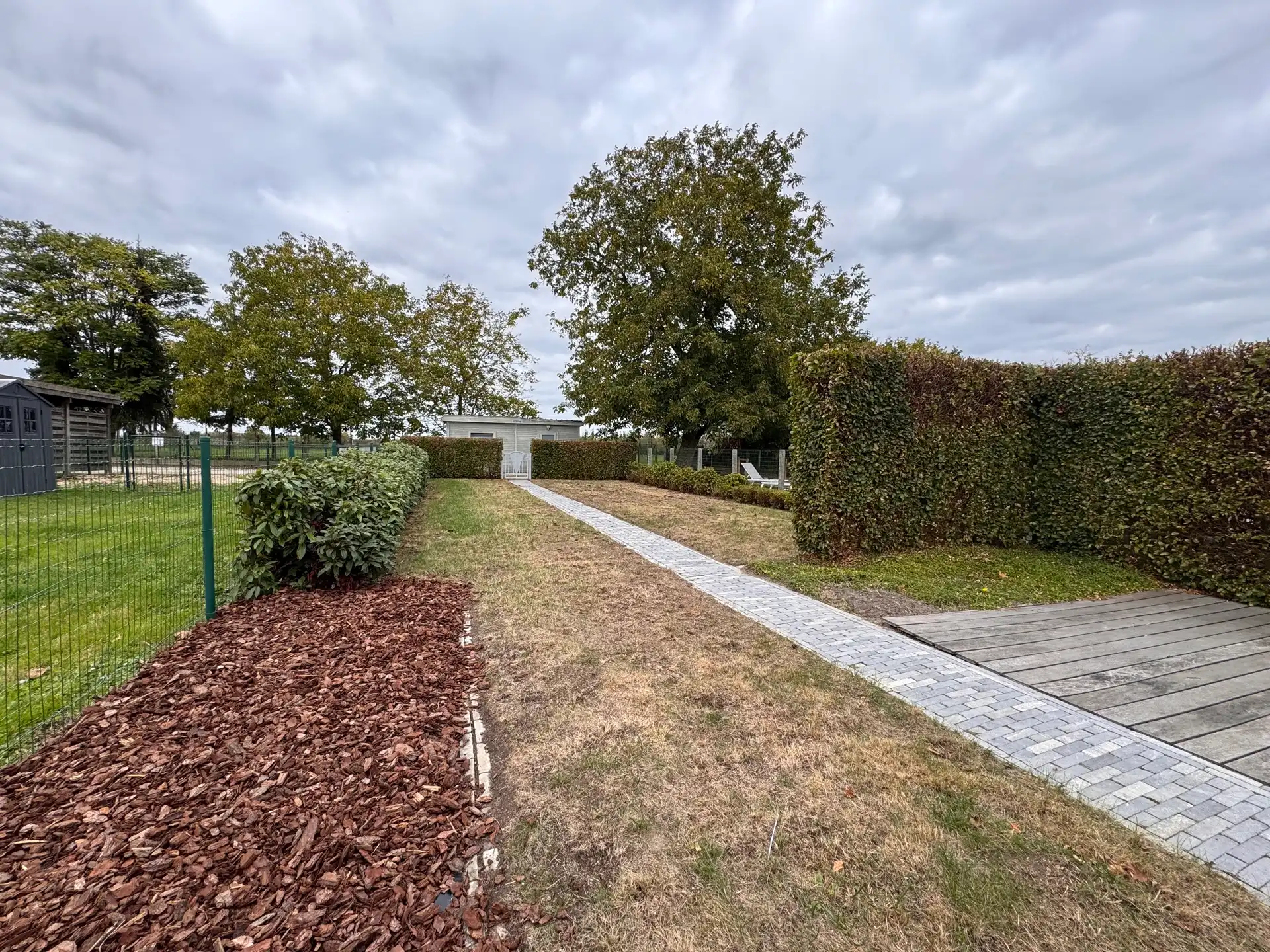 Moderne woning met drie slaapkamers en tuin te Linter foto 15