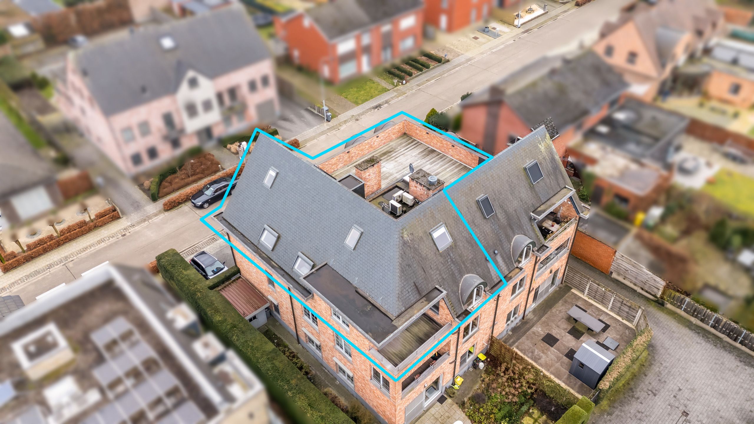Ruim duplex-penthouse met 4 slpk, 2 (dak) terrassen en vrij uitzicht te Hoogstraten! foto 2