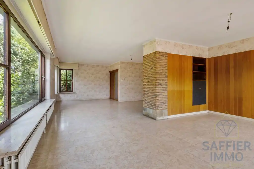 Ruime gezinswoning met zonnige tuin en 5 slaapkamers in hartje Izegem foto 16