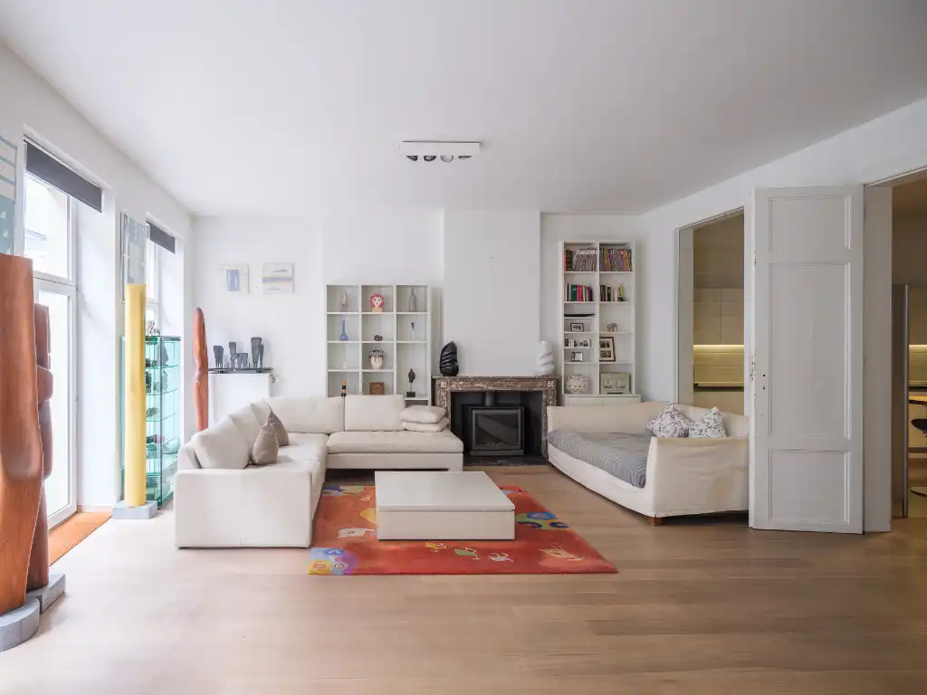 Karaktervol herenhuisappartement met terras en zicht op het stadhuis foto 3