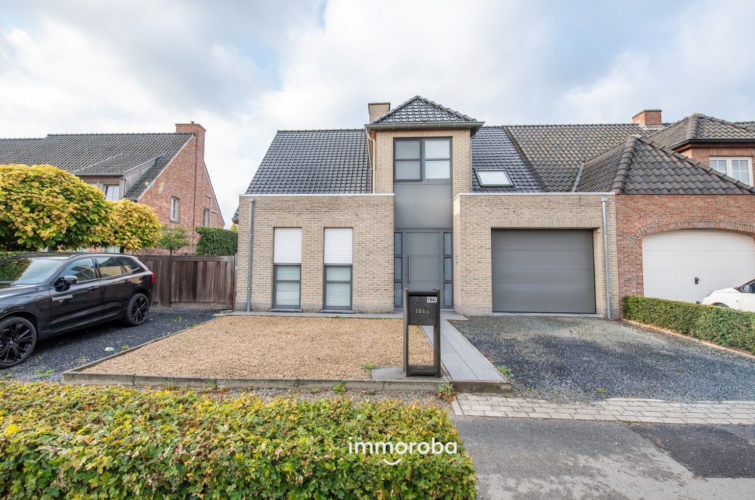 Moderne halfopen bebouwing te Zulte foto {{pictureIndex}}