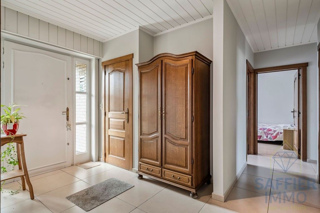 Stijlvolle villa op toplocatie in Sint-Eloois-Vijve foto 15