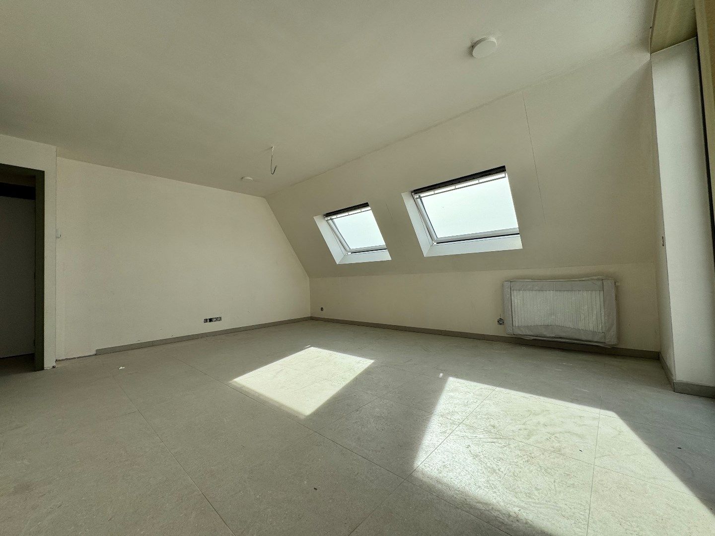 Uniek nieuwbouw appartement met 2 slaapkamers en veel zonlicht te Eernegem foto 5