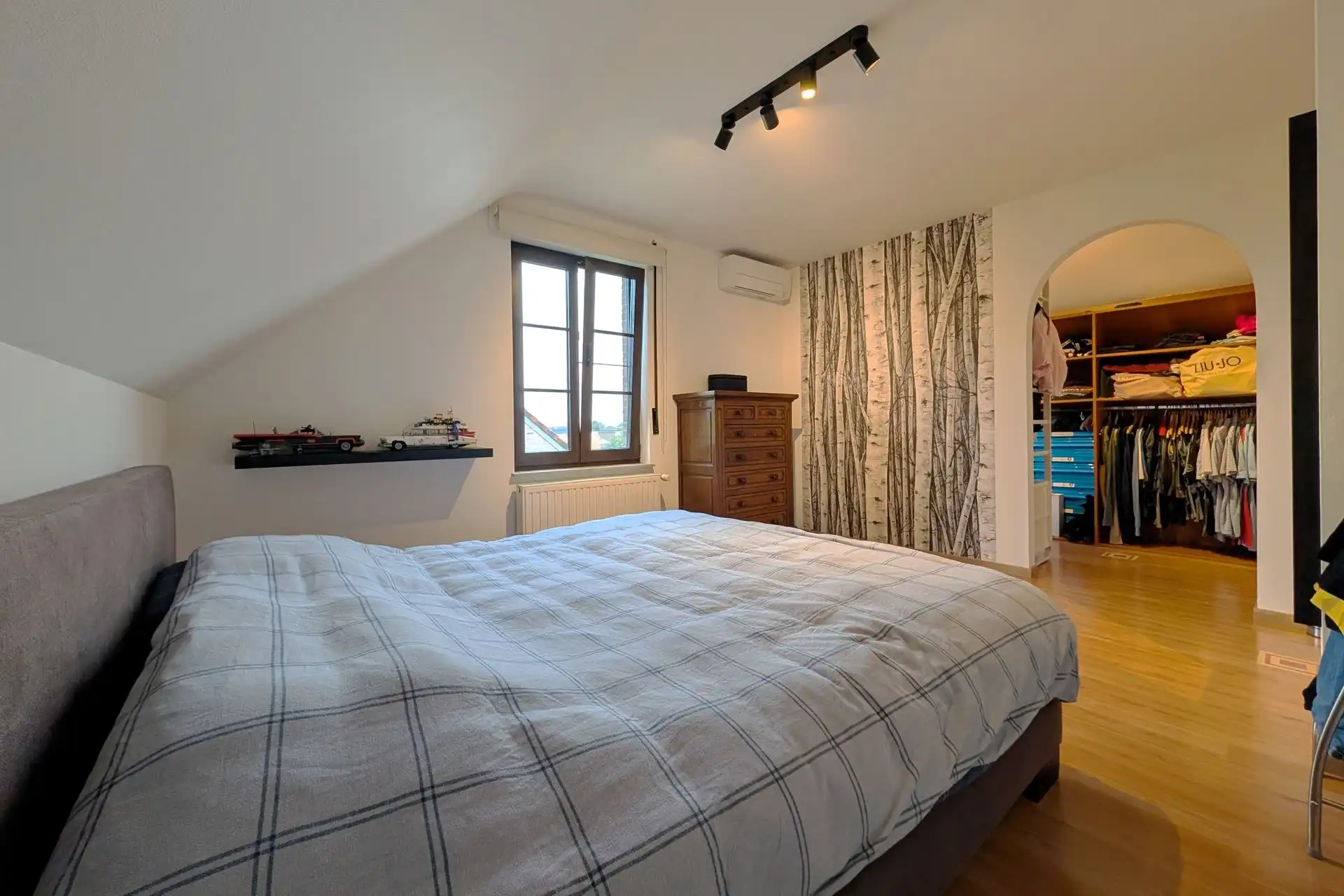 Instapklare gezinswoning met 3 slaapkamers en gezellige tuin foto 22