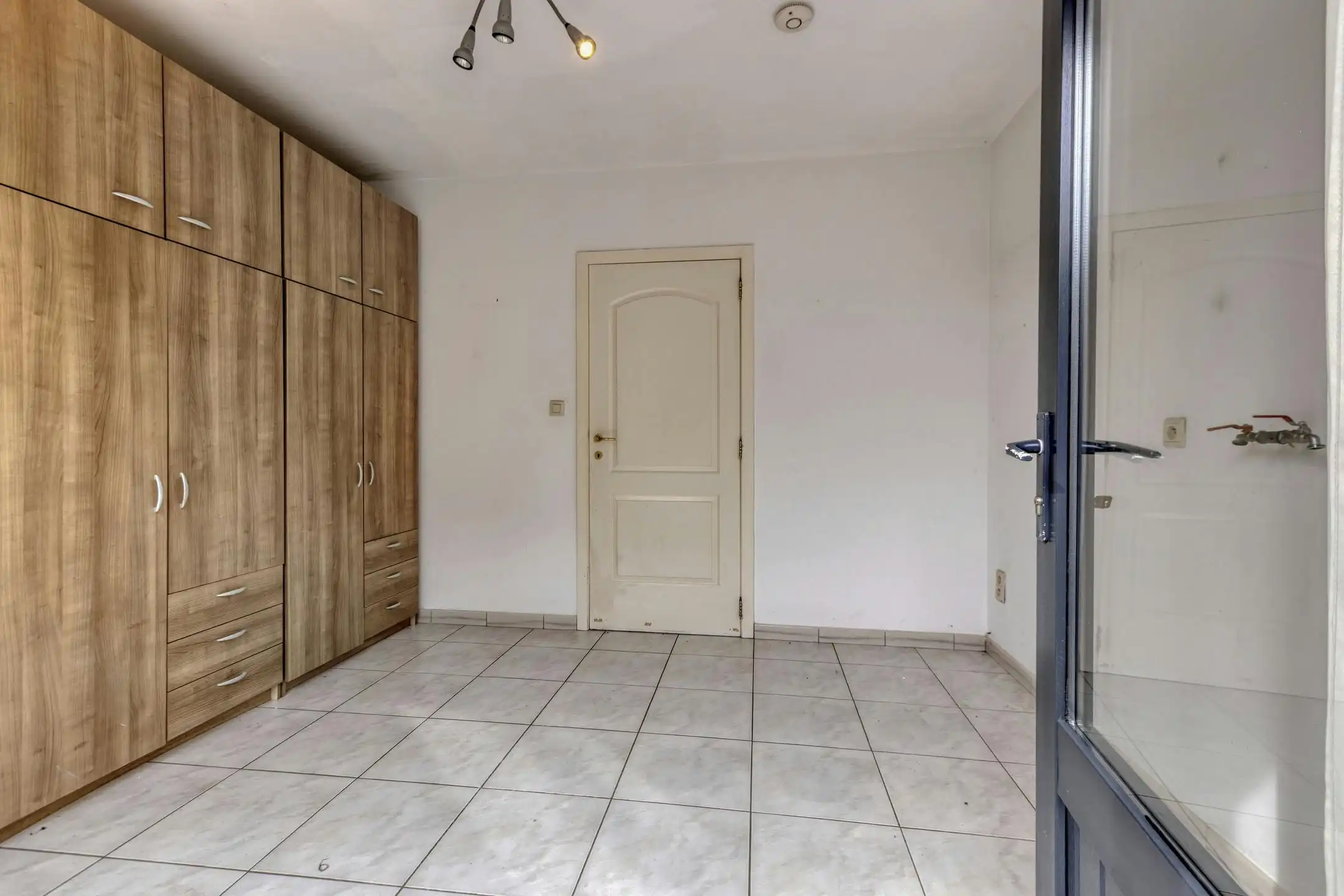 Opbrengsteigendom met 2 appartementen en hangaar te Lummen foto 19