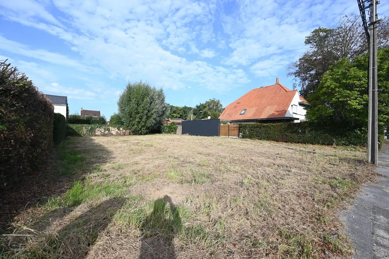 Ruime bouwgrond van 700 m² op uiterst commerciële ligging in Meulebeke (Tielt) foto 6