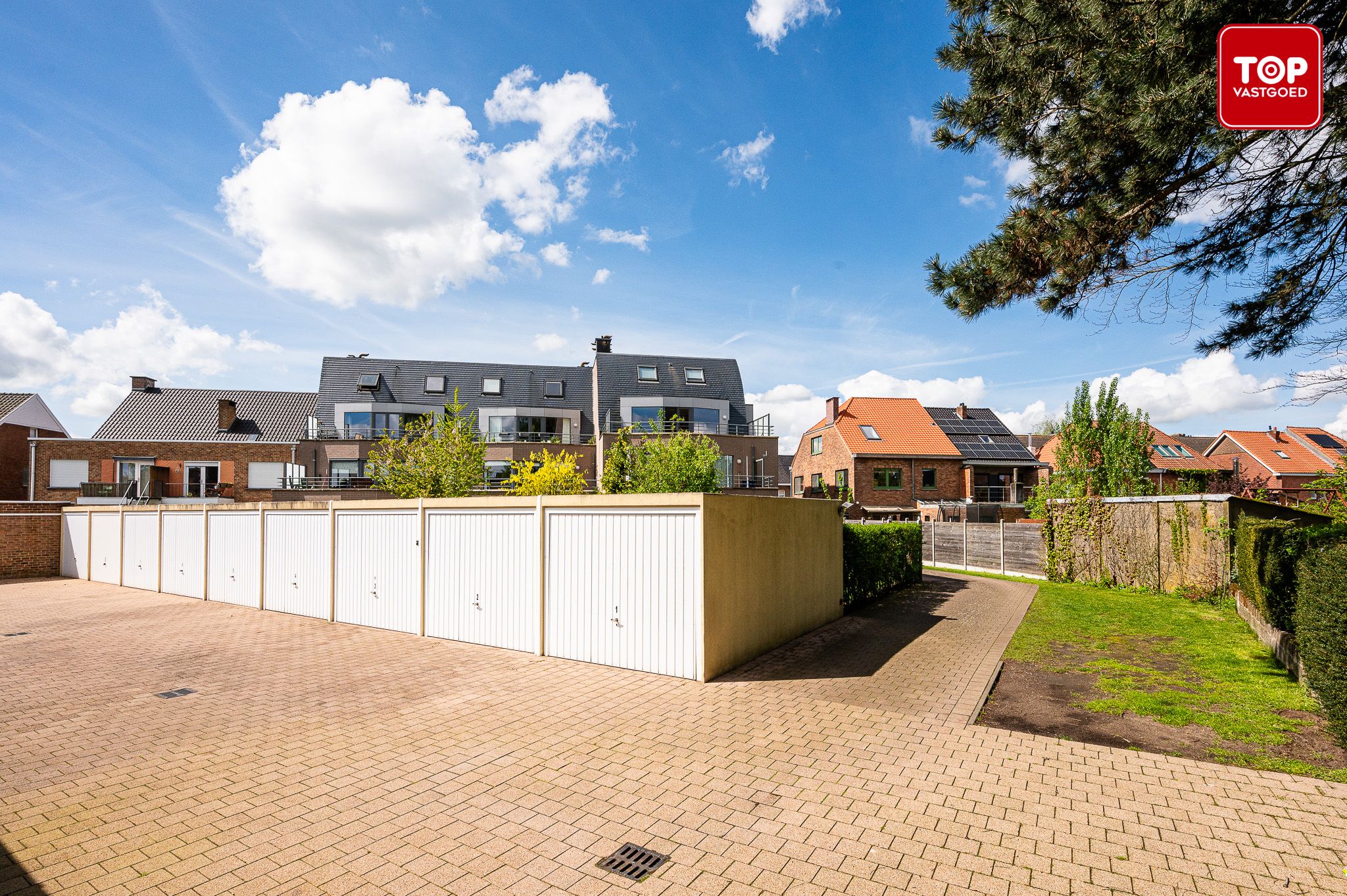 Instapklaar 2-slaapkamer appartement met groot terras. EPC A.  foto 30