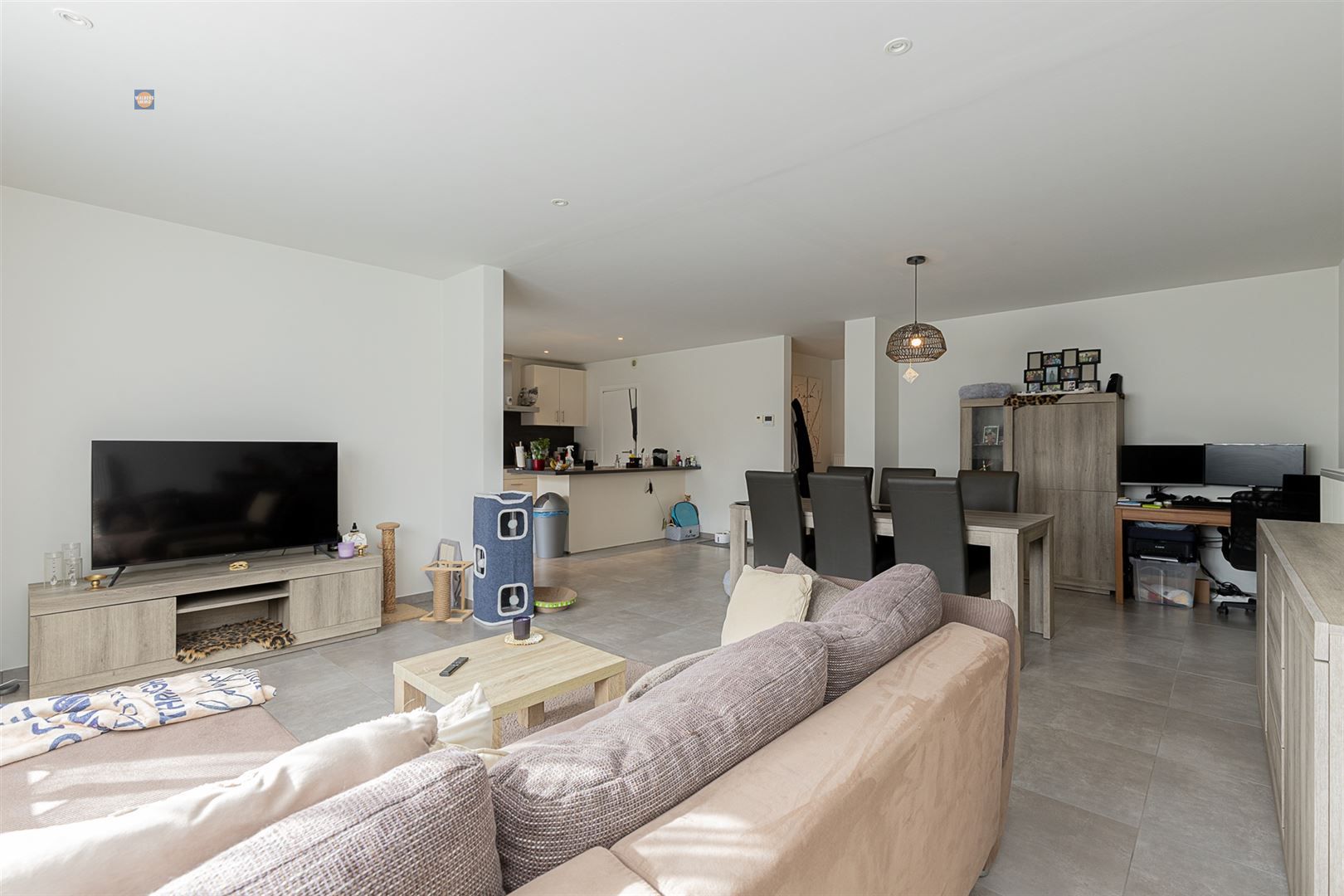 Ruim 2-slaapkamerappartement in rustige straat nabij centrum foto 6