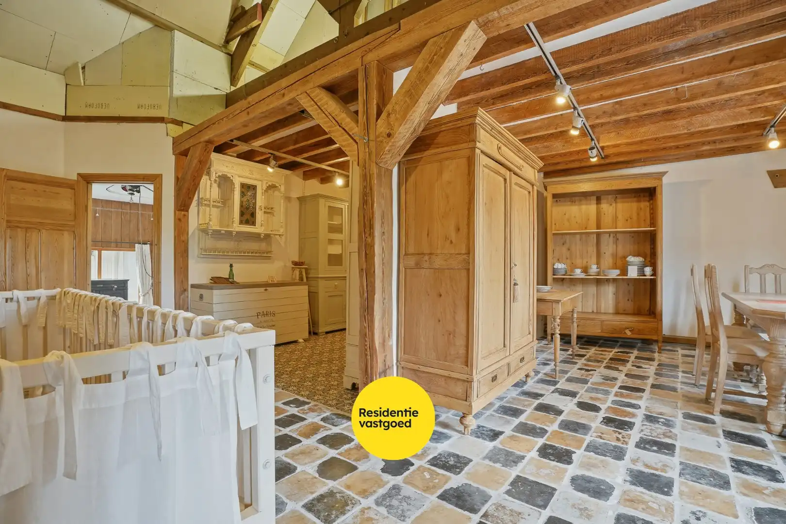 Unieke woning met polyvalente ruimte en zonnige tuin. foto 19