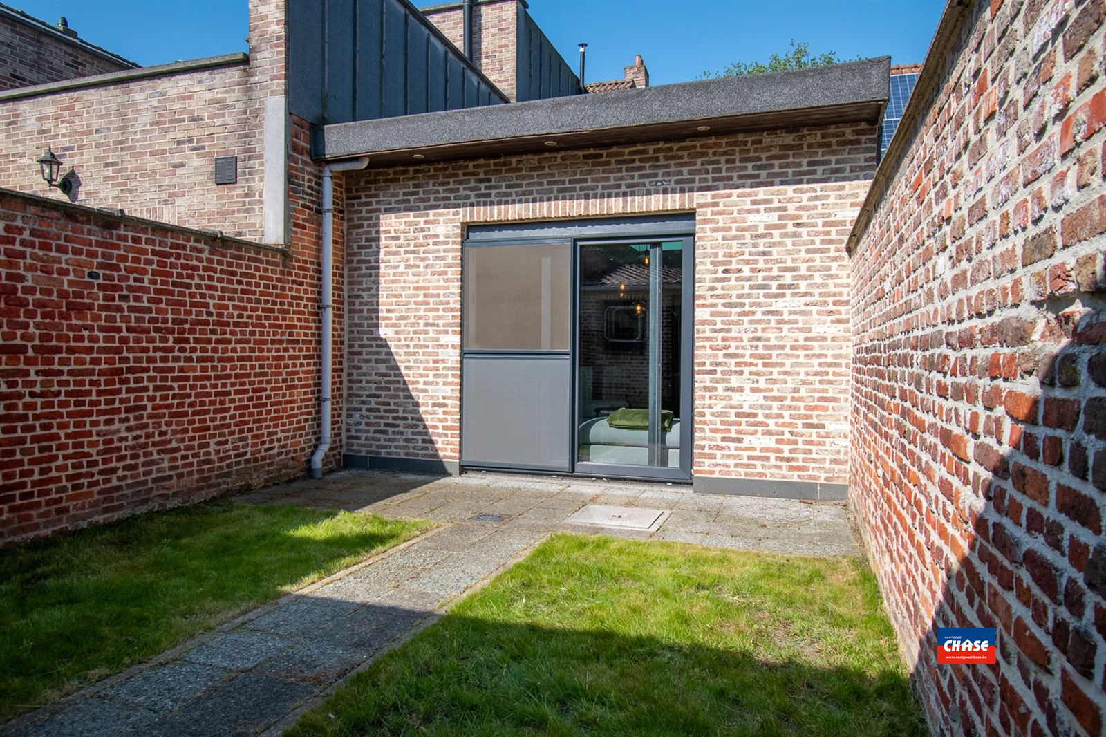 Volledig instapklare woning met 3 slaapkamers en tuin foto 12