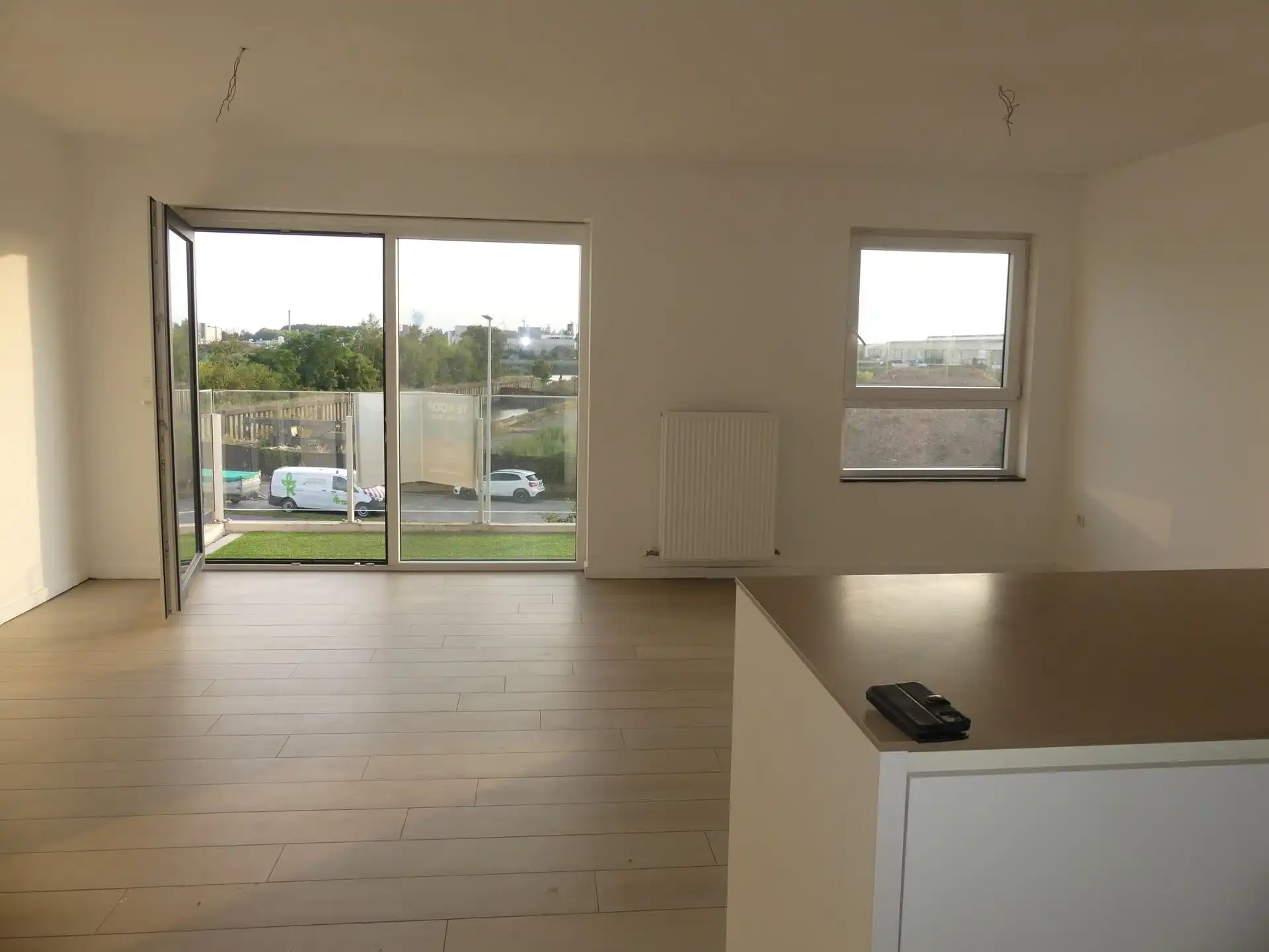 Recent instapklaar appartement met 2 slaapkamers! foto 2