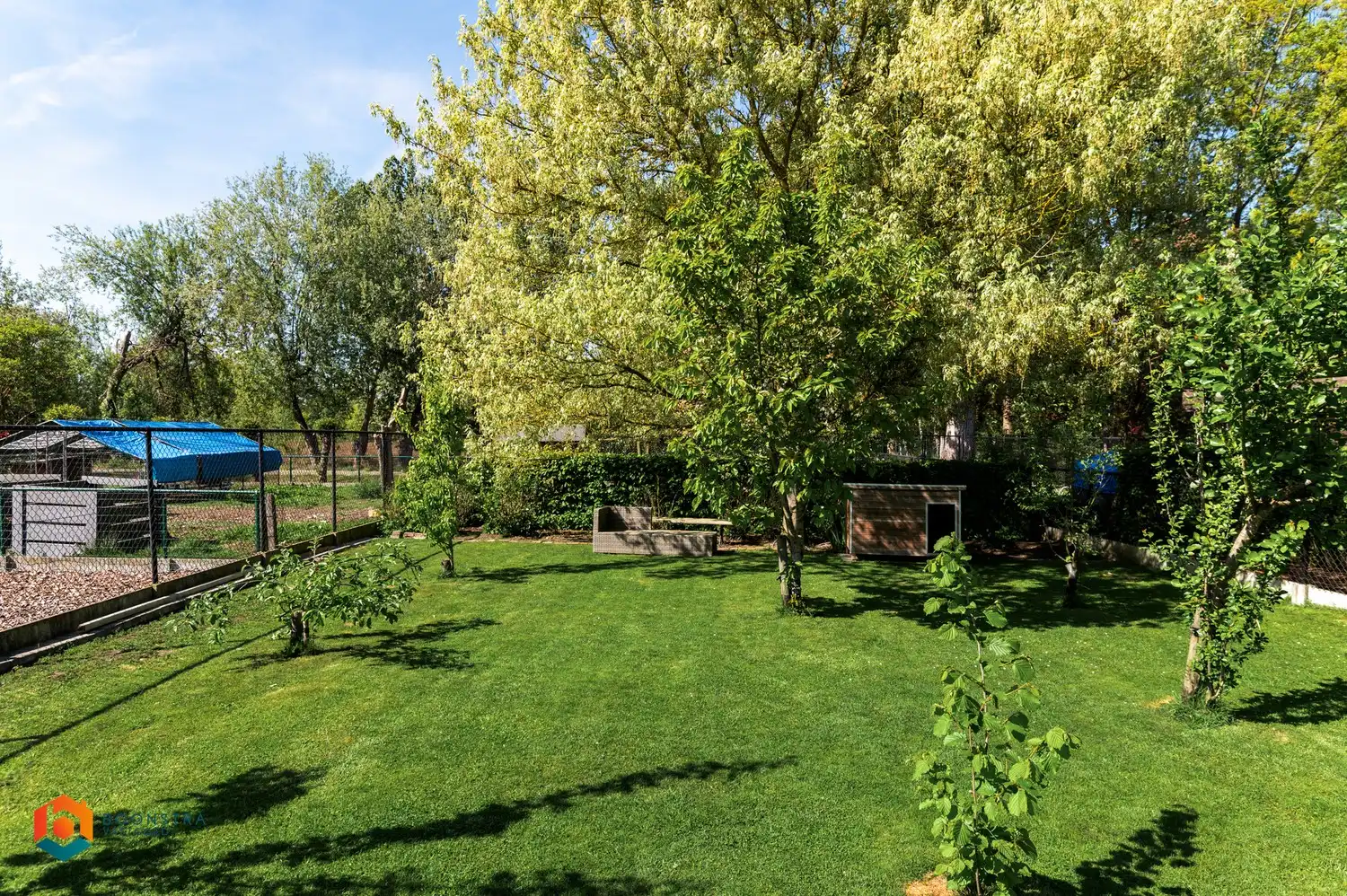 Gelijkvloerse woning met 3 slpkrs en prachtige tuin foto 20