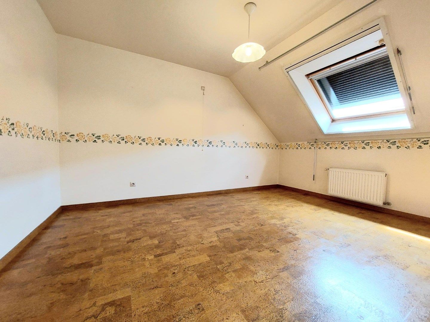 Ruime rustig gelegen stadswoning met tuin en garage foto 10