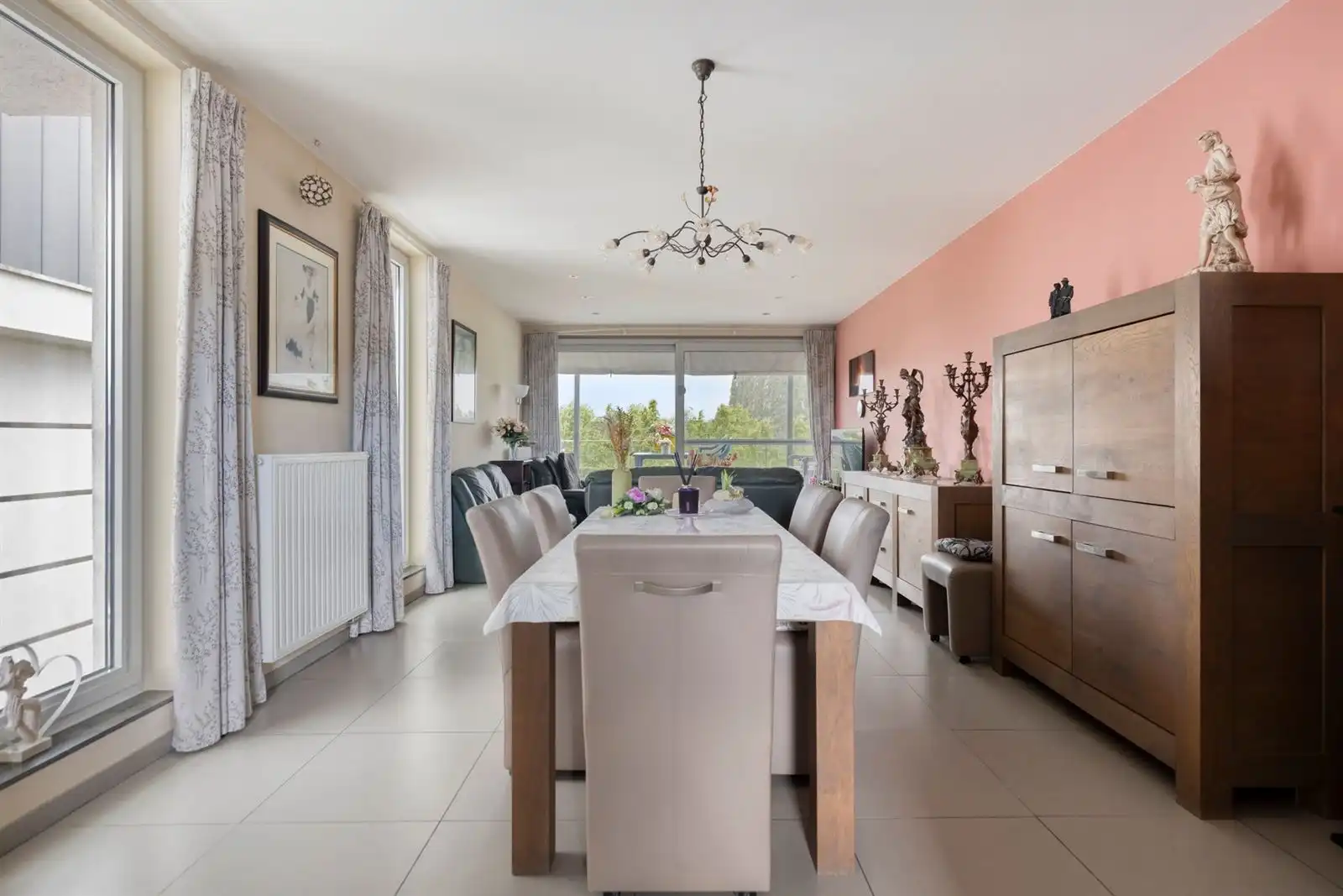 Ruim en recent duplex-appartement (120m²) met 4 terrassen en garage foto 4