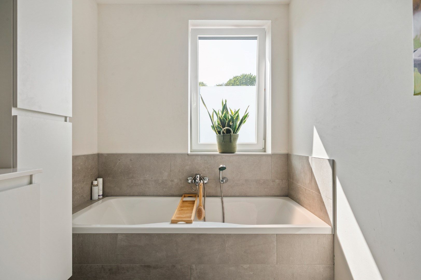 HALFOPEN NIEUWBOUWWONING MET 3 SLPKS, TUIN EN EPC LABEL A foto 14